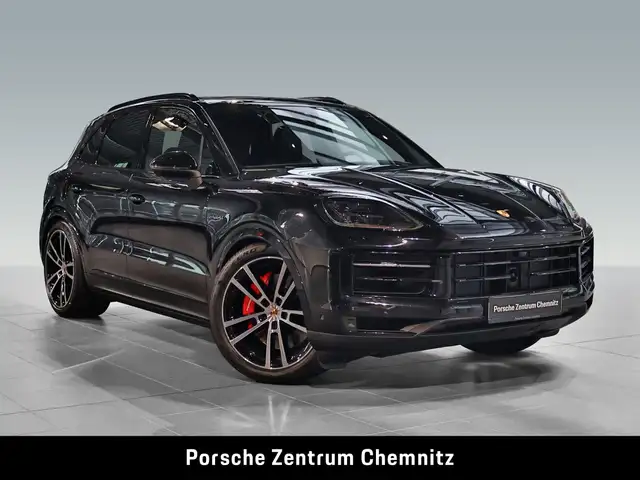 Porsche Cayenne view 9