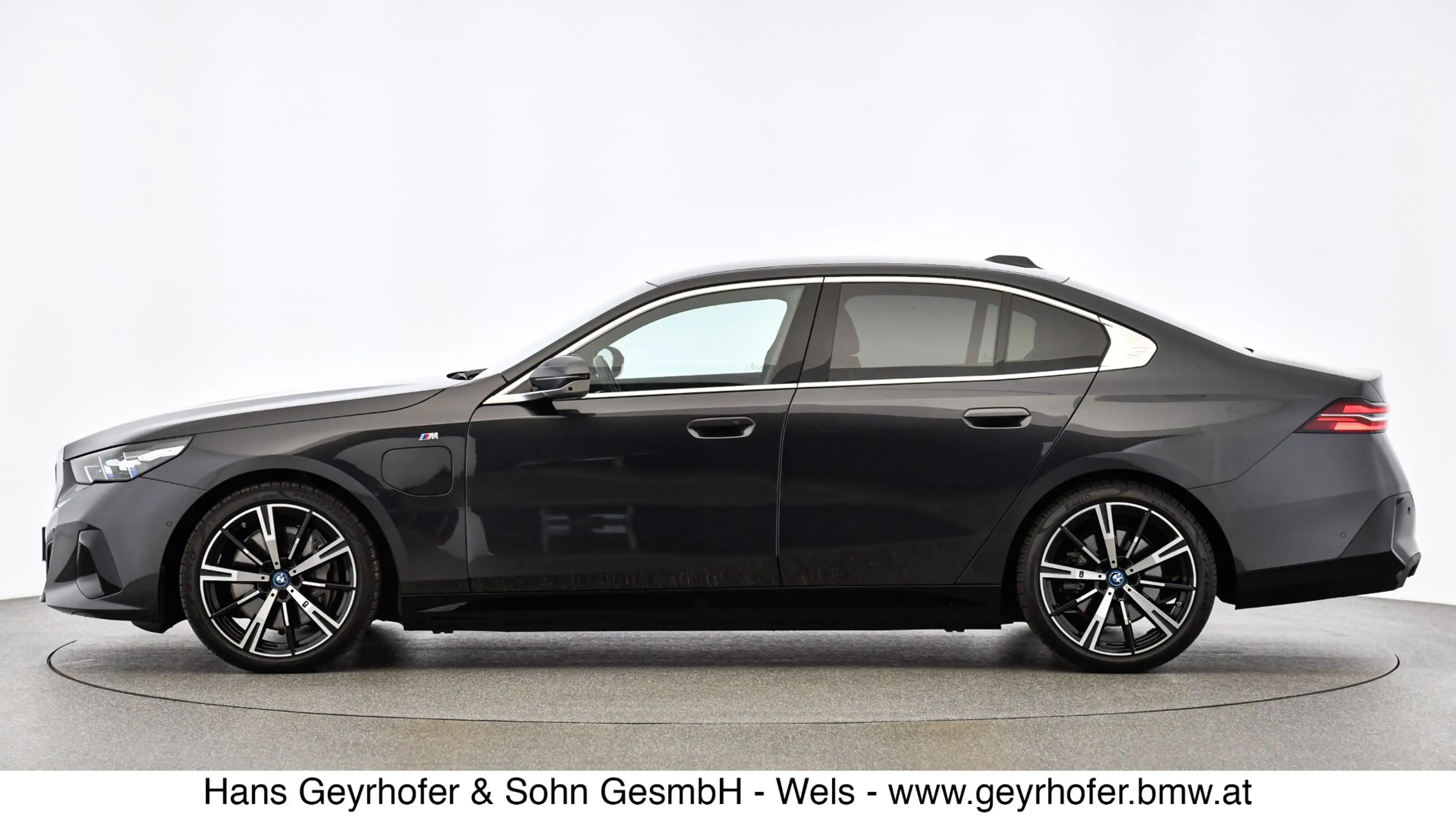 BMW 550 e xDrive *M-Paket/AHK/Sitzlüftung/Memorysitz/DA-Prof./360°* — photo 4