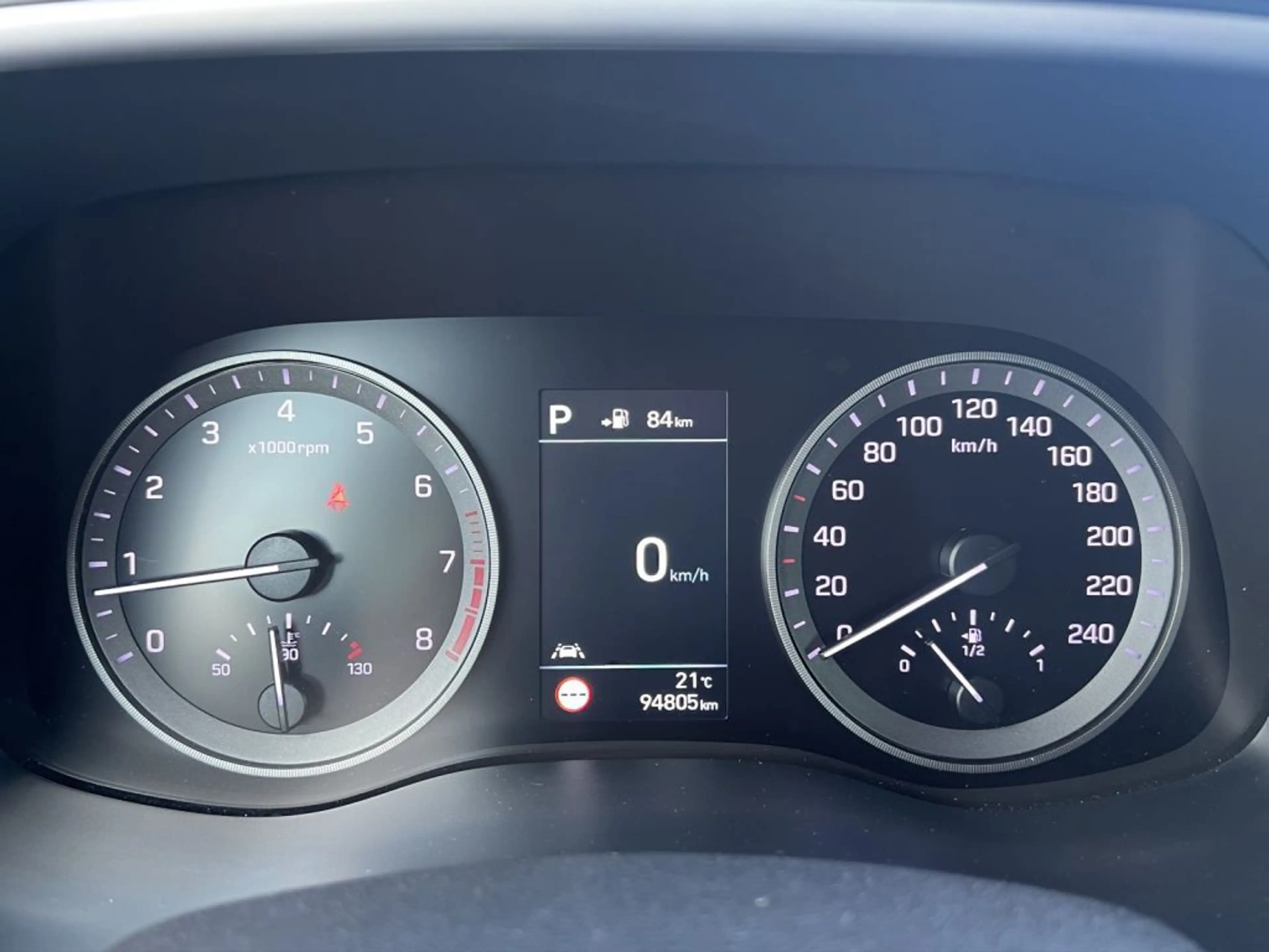 Hyundai TUCSON 1.6 GDi 4WD DCT Premium *Pano* — photo 13