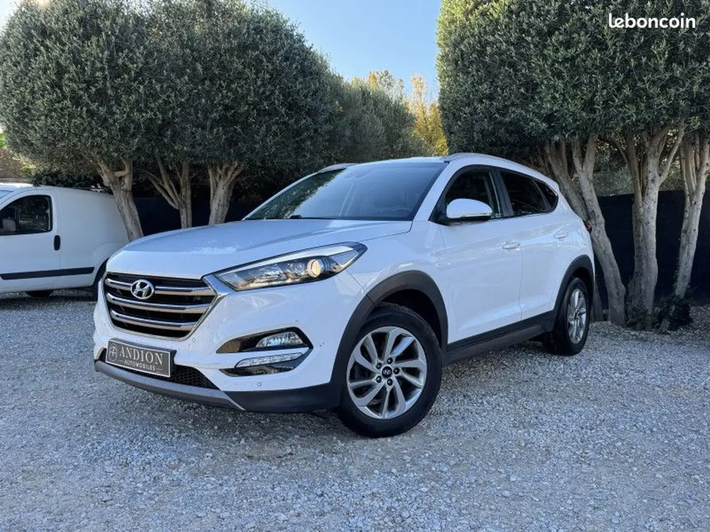 Hyundai TUCSON 1.7 CRDI 141CH INTUITIVE 2WD DCT-7 Weiß - 1