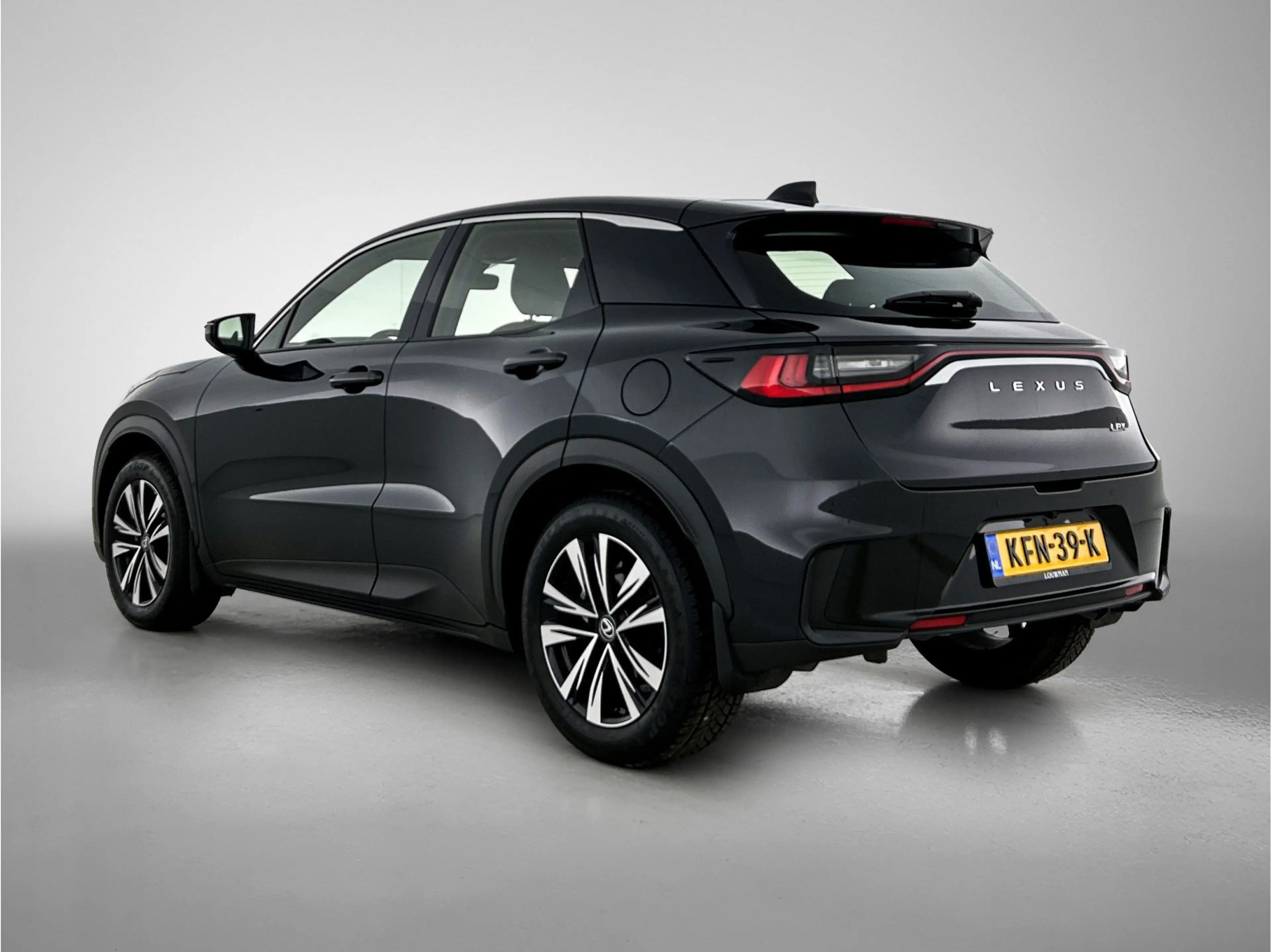 Lexus LBX Elegant 2WD — photo 14