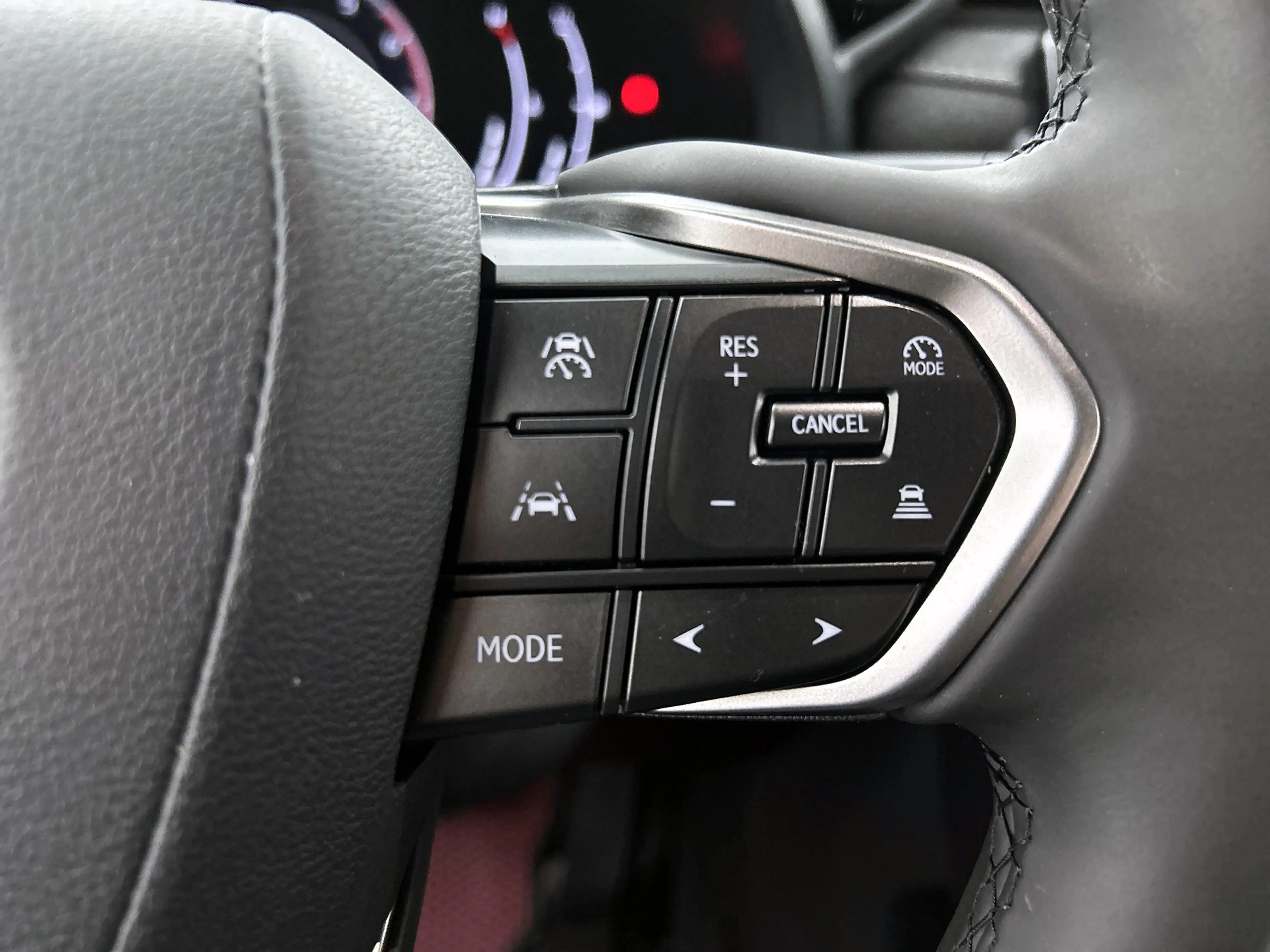 Lexus LBX Elegant 2WD — photo 15