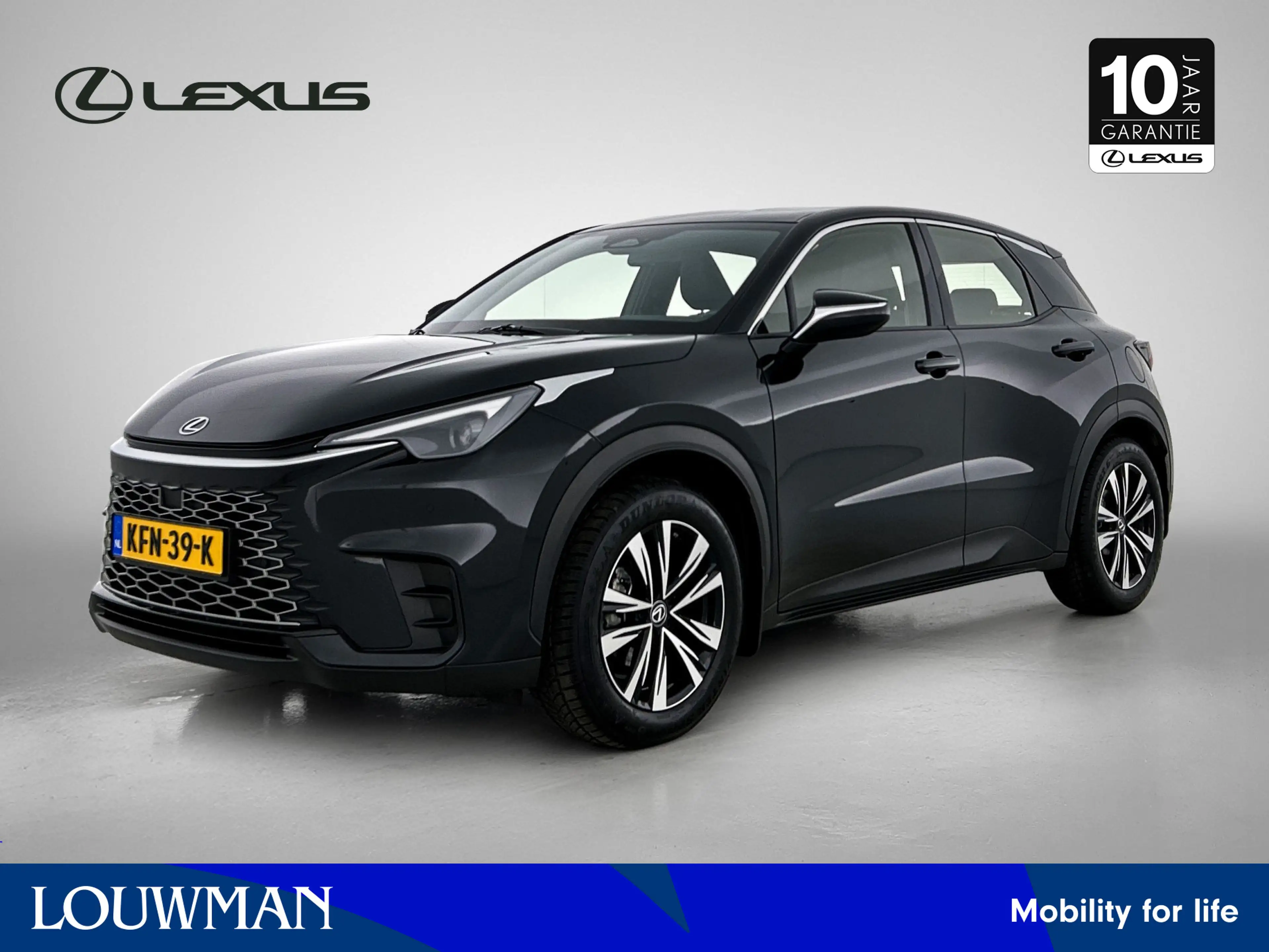 Lexus LBX Elegant 2WD