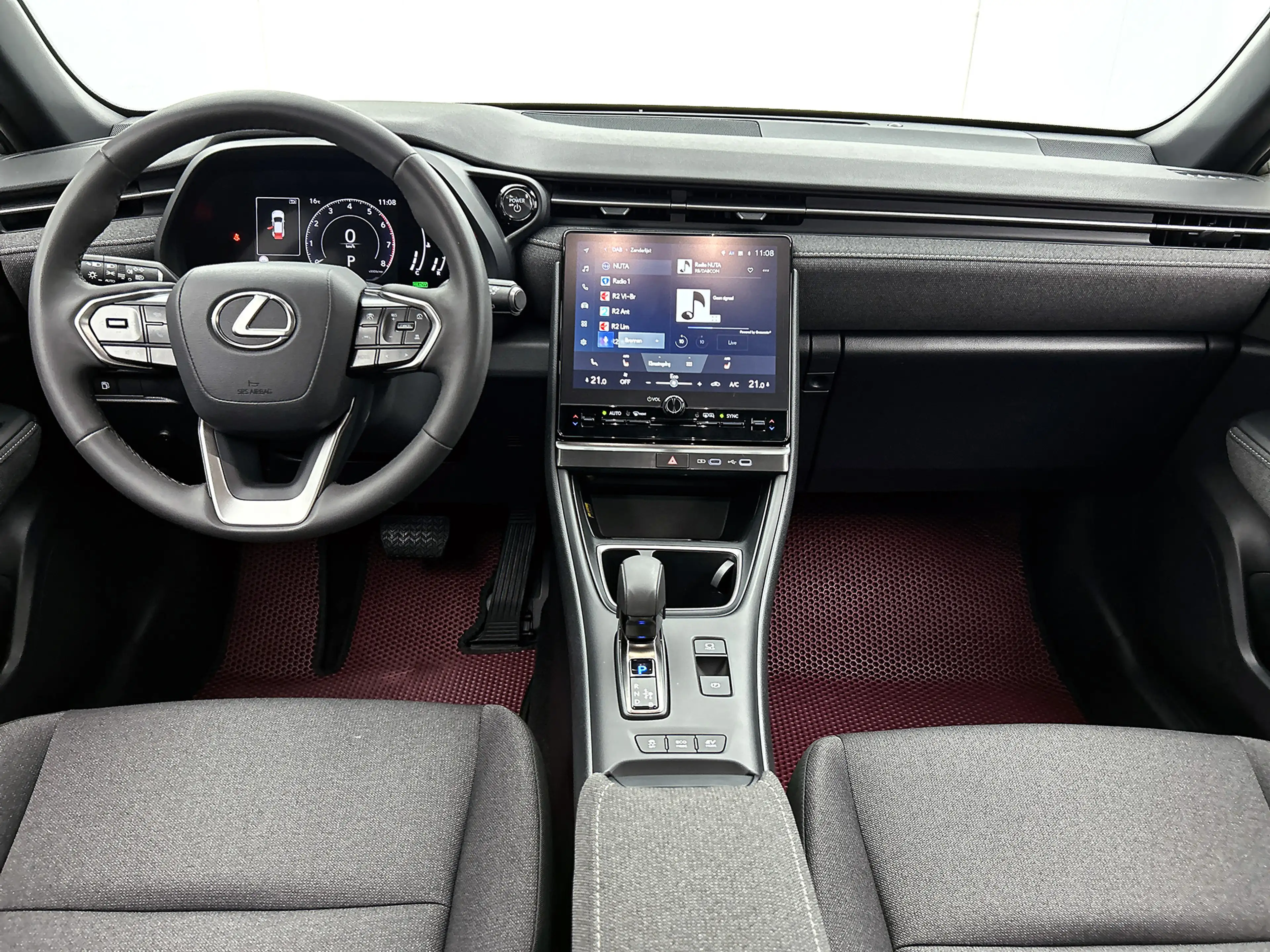 Lexus LBX Elegant 2WD — photo 4