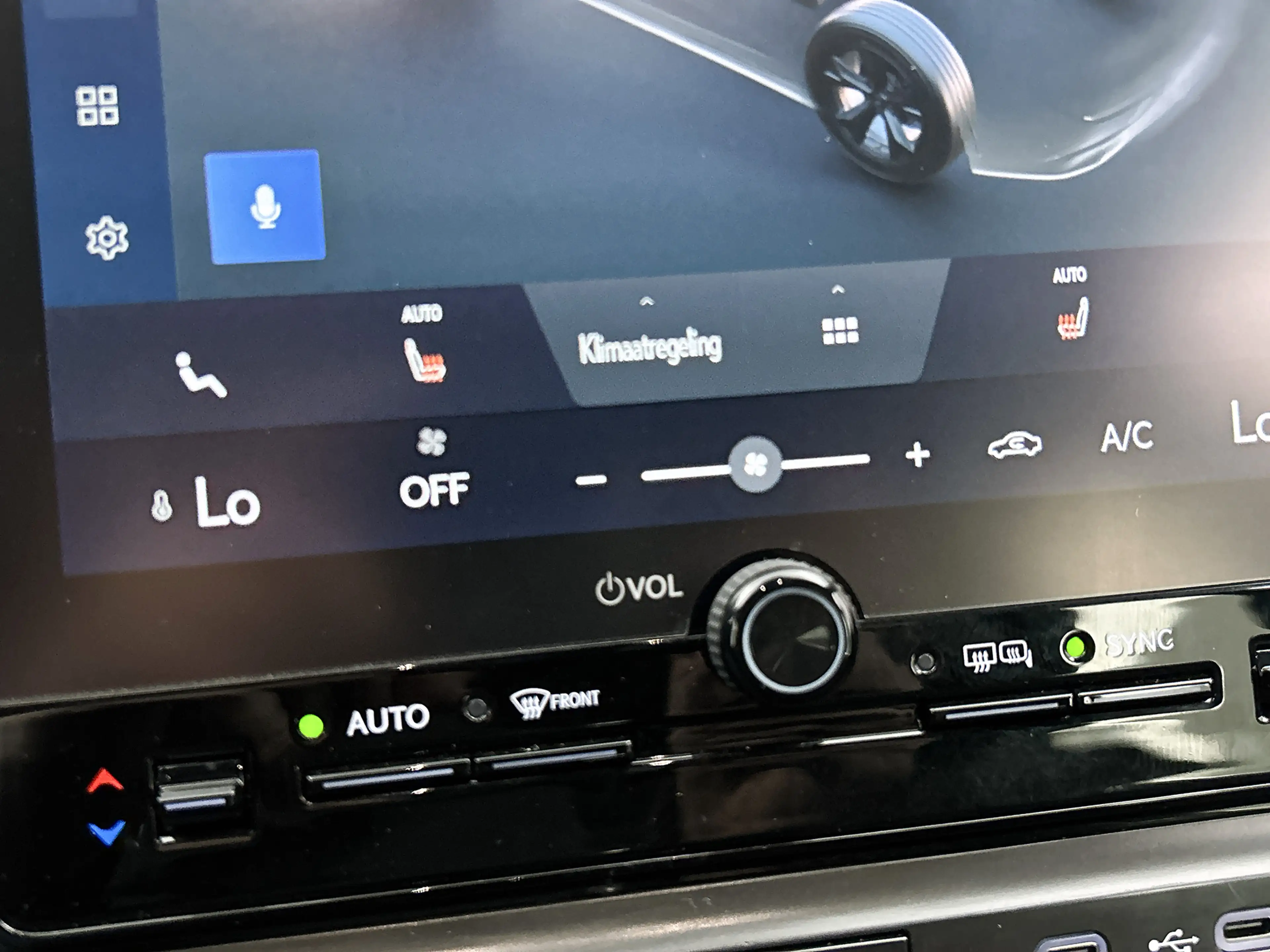 Lexus LBX Elegant 2WD — photo 10