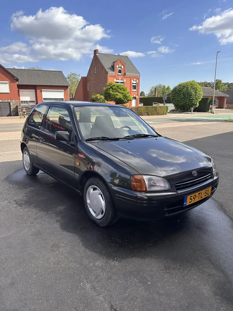 Toyota Starlet - 2