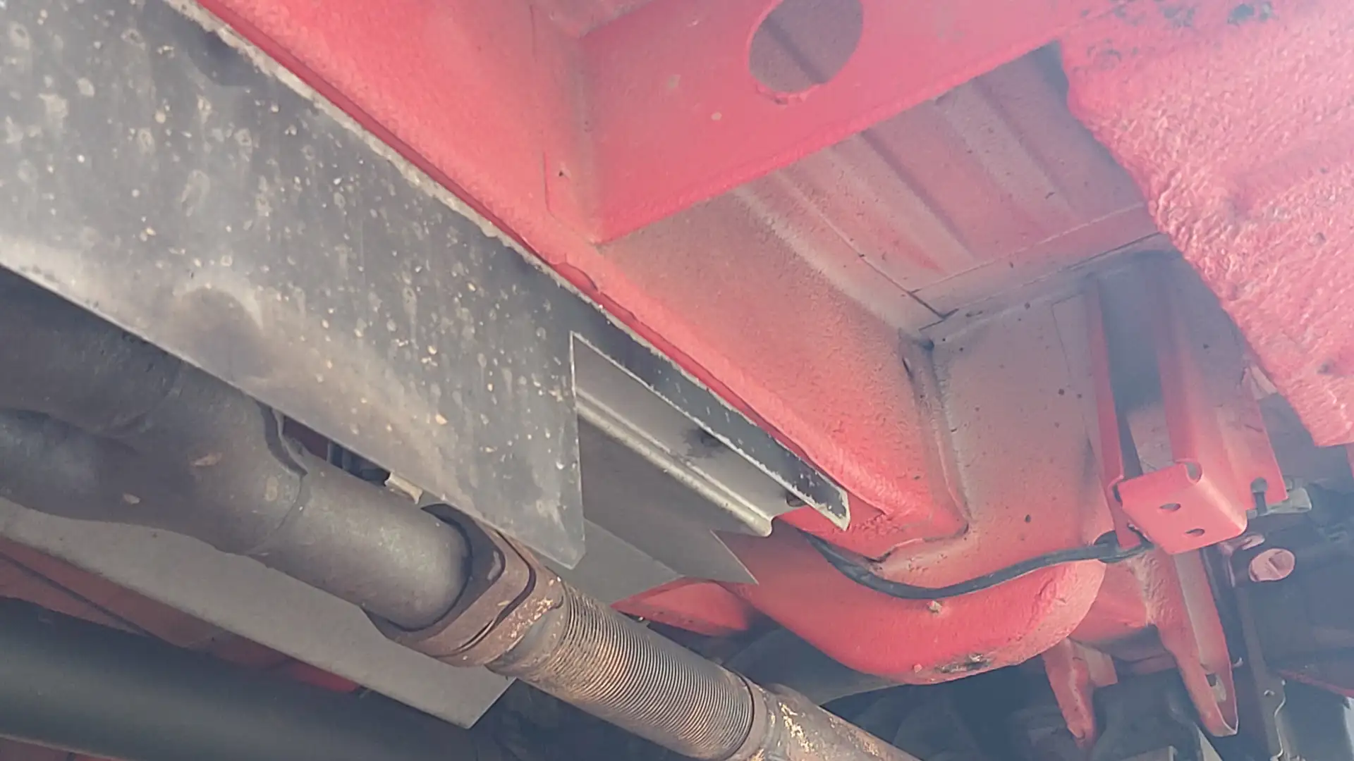 Mercedes-Benz 210/310 Rojo - 2