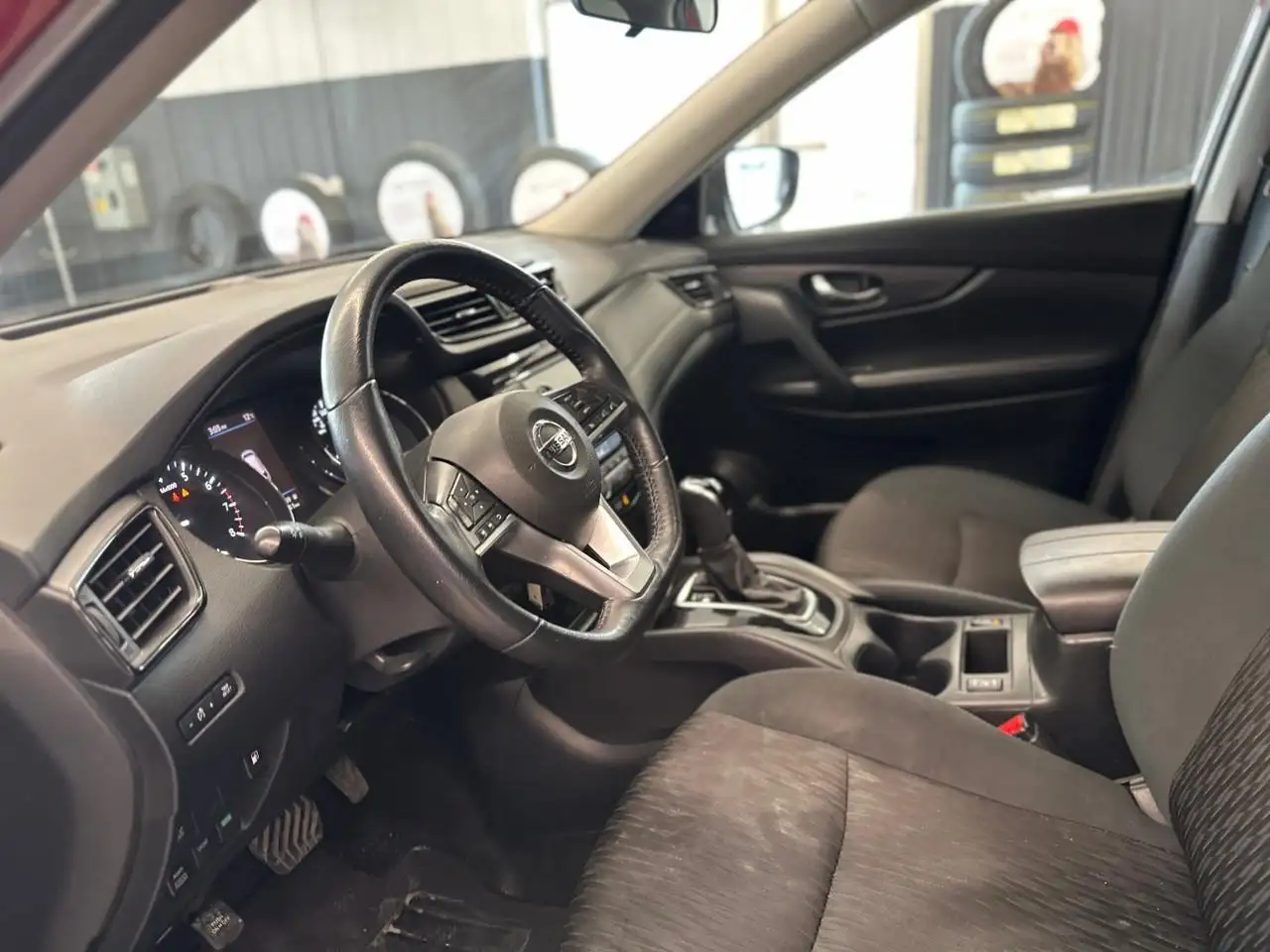 Nissan Rogue снимка Nissan Rogue