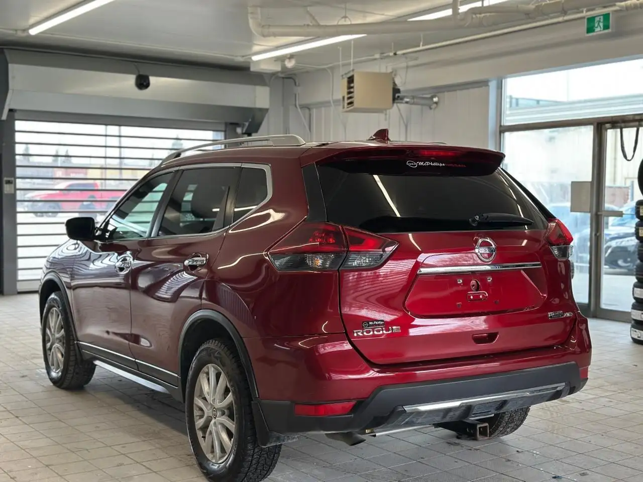 Nissan Rogue снимка Nissan Rogue