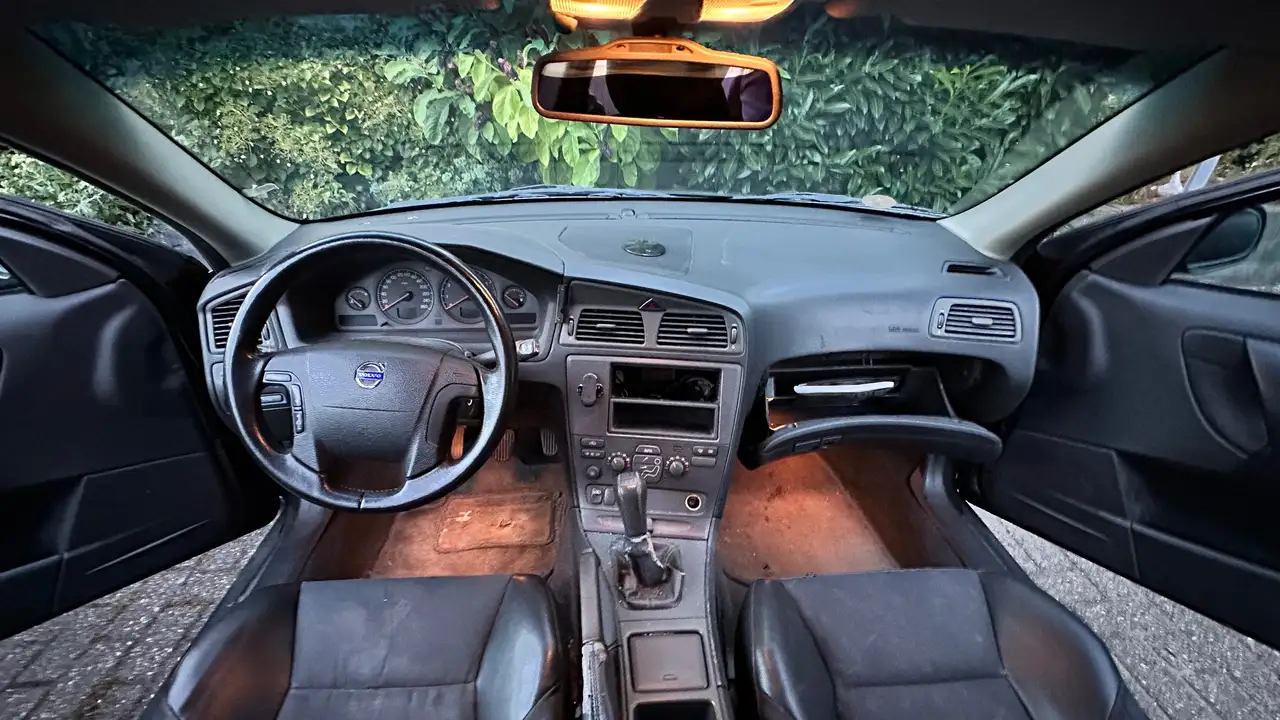 Volvo V70 2.4 Comfort Line, foto 1