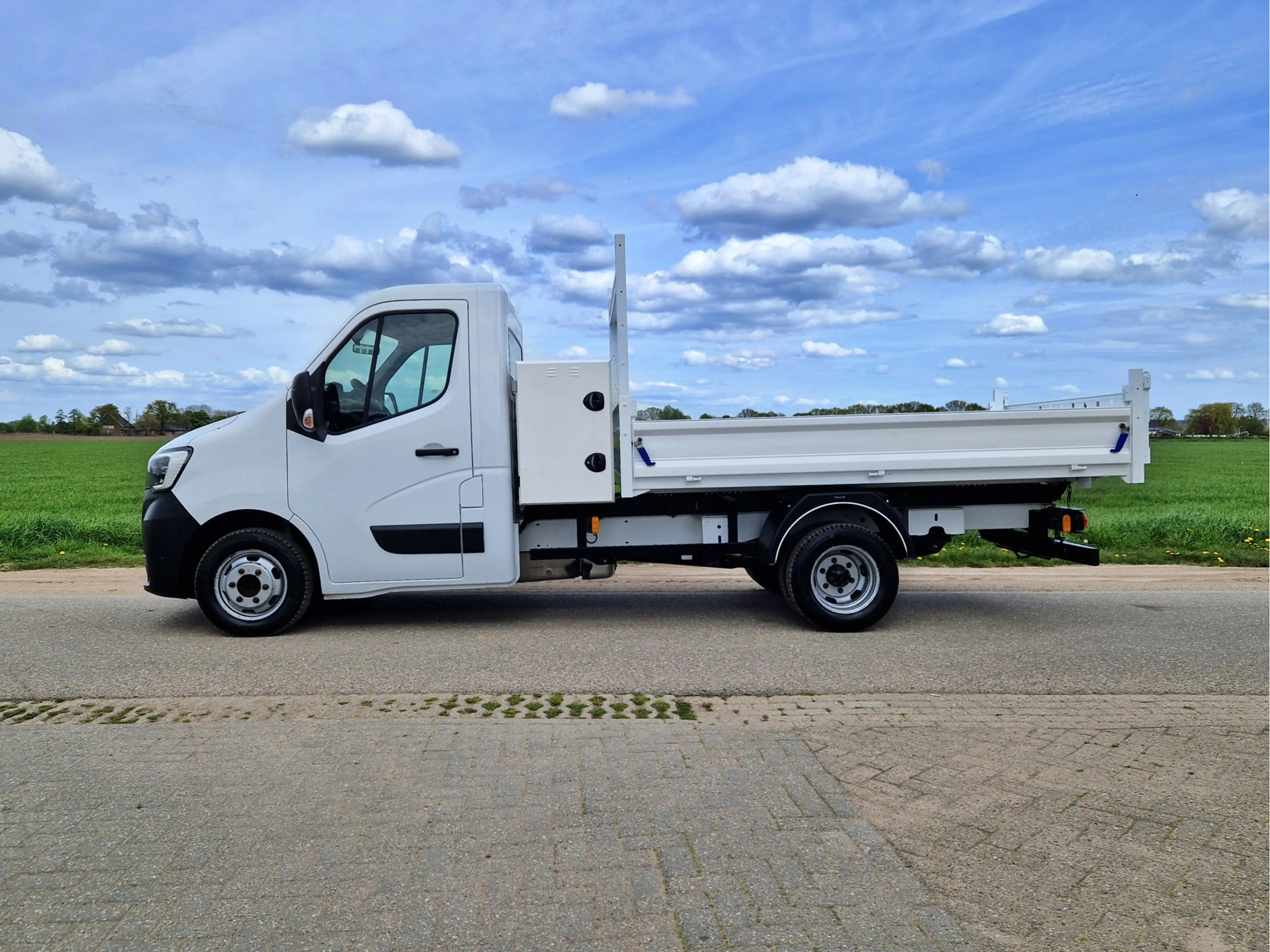 Renault Master T35 2.3 dCi 145 L3 Kipper - 145 Pk - Euro 6 - Airc — photo 2