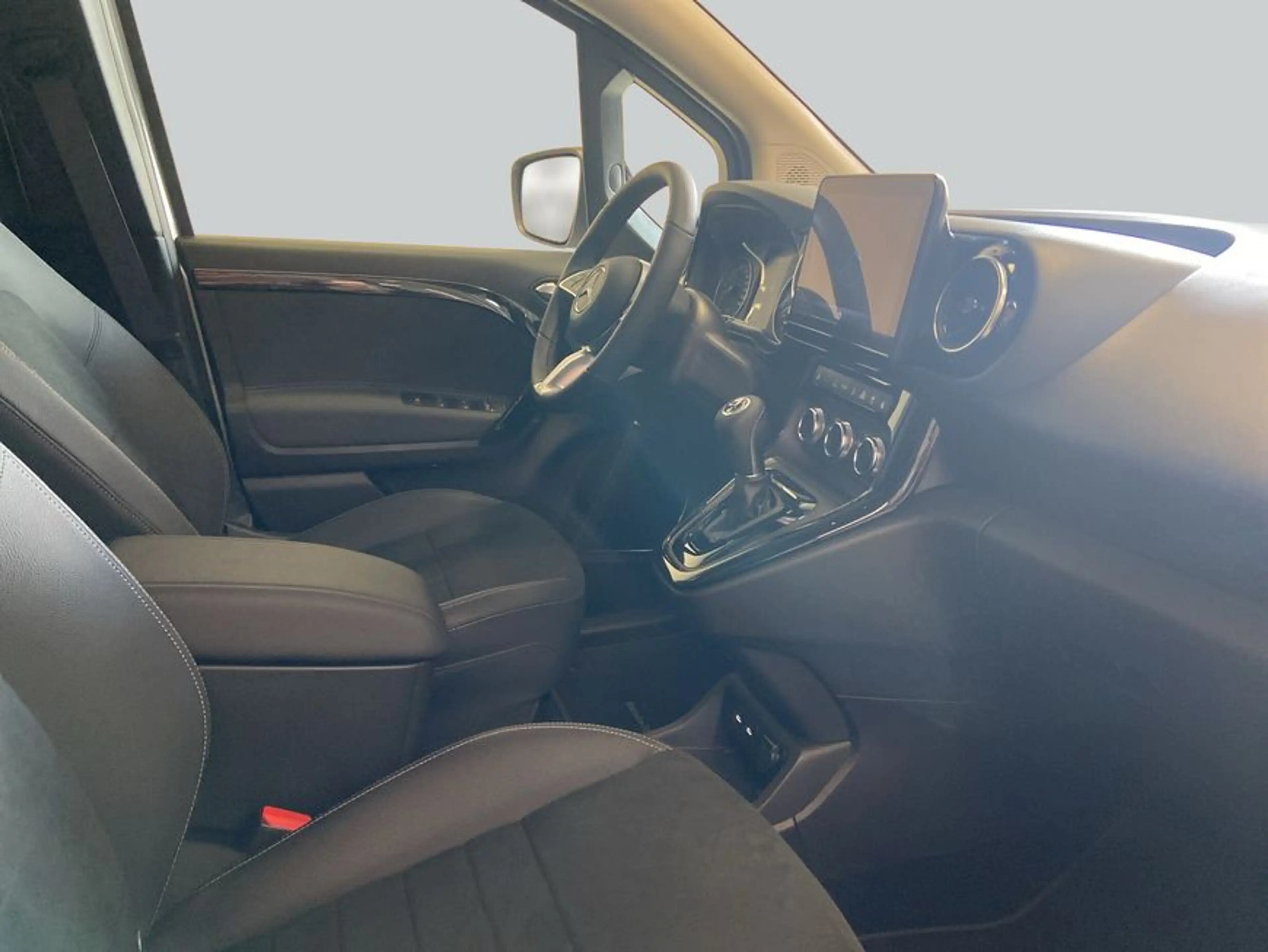 Mercedes-Benz EQT EQT — photo 13