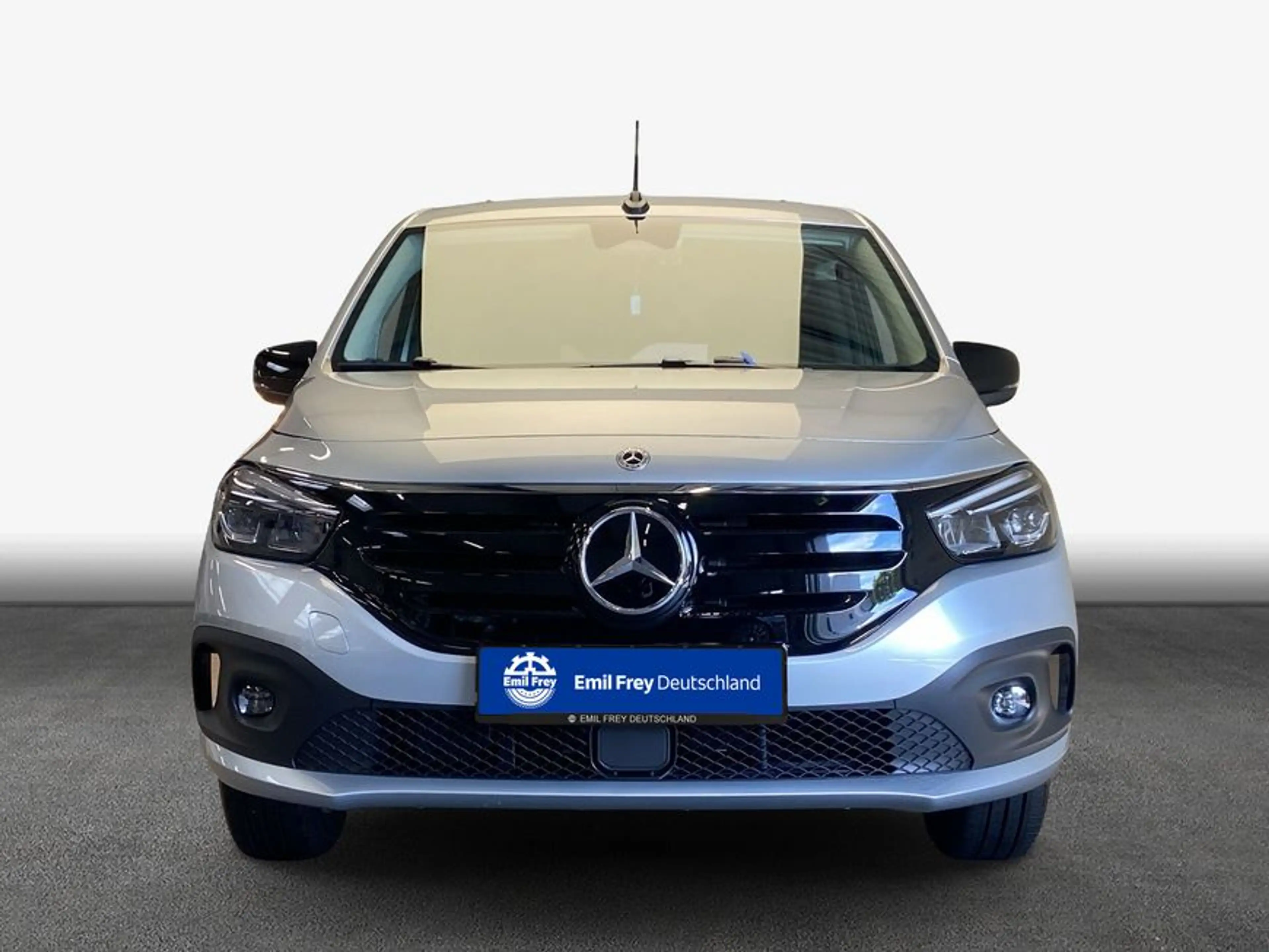 Mercedes-Benz EQT EQT — photo 3