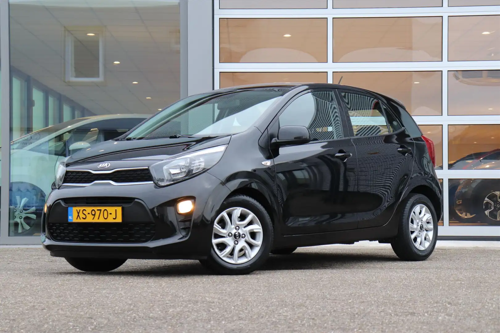 Kia Picanto 1.0 MPi 67pk 4-zits EconomyLine Zwart - 1