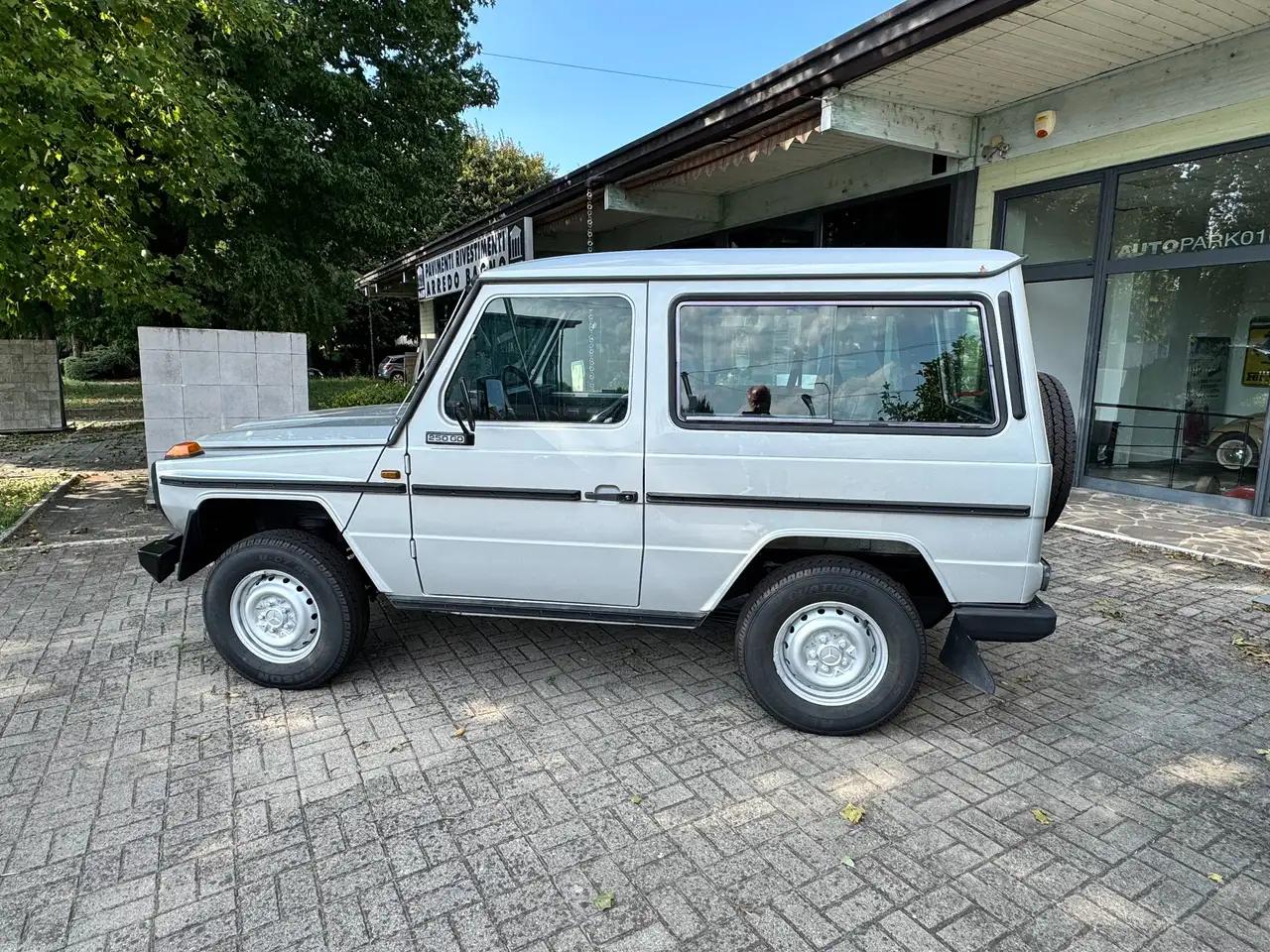 Mercedes-Benz G 250 GD 250 SW corto Autovettura 5 Posti, foto 6