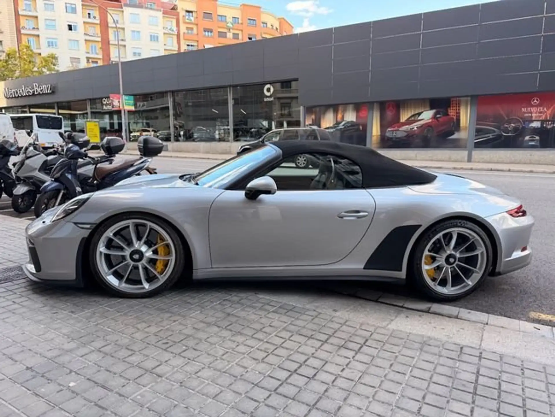 포르쉐 911 Carrera Cabriolet 2019 회색 사진 5