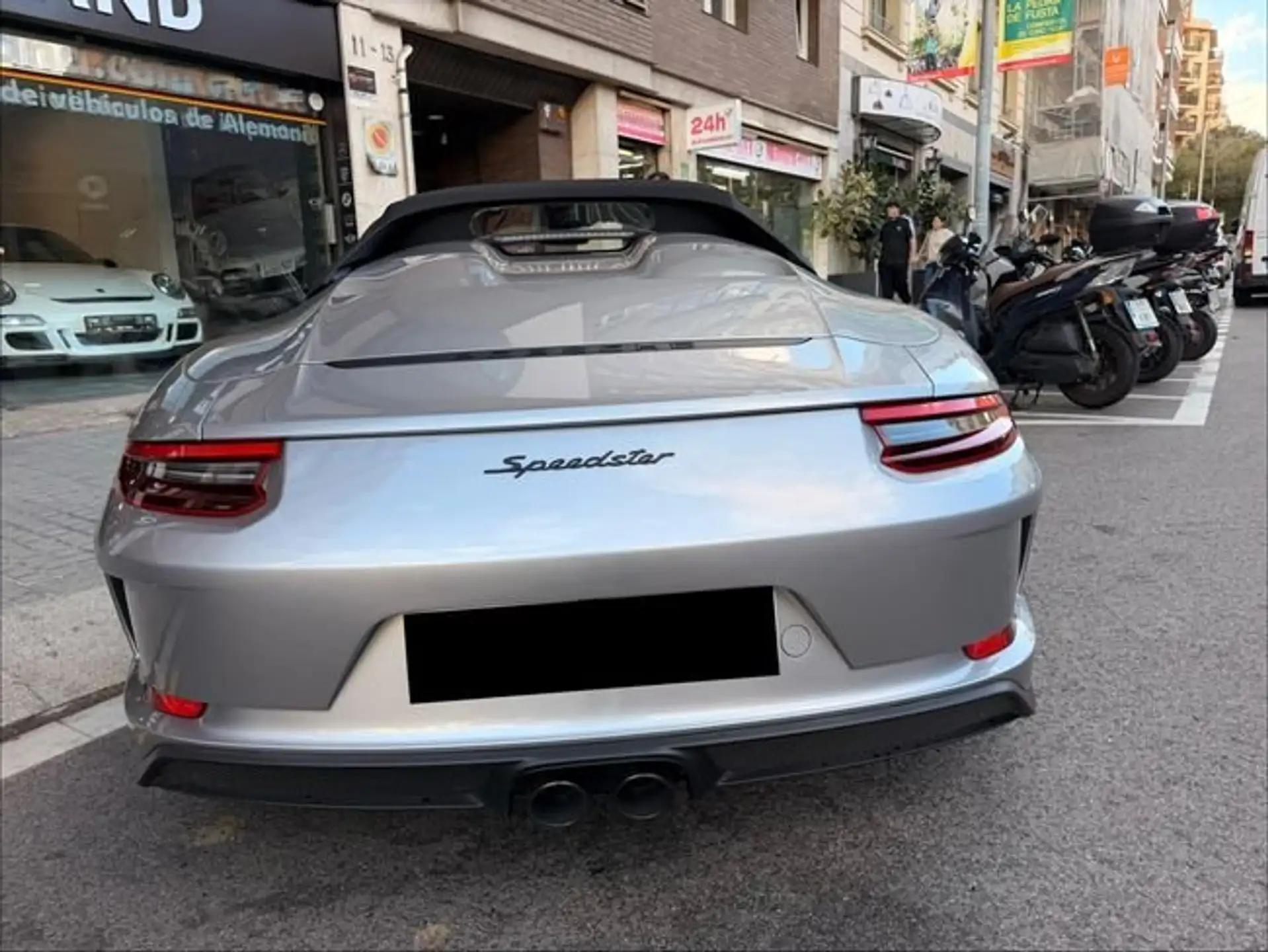 포르쉐 911 Carrera Cabriolet 2019 회색 사진 2