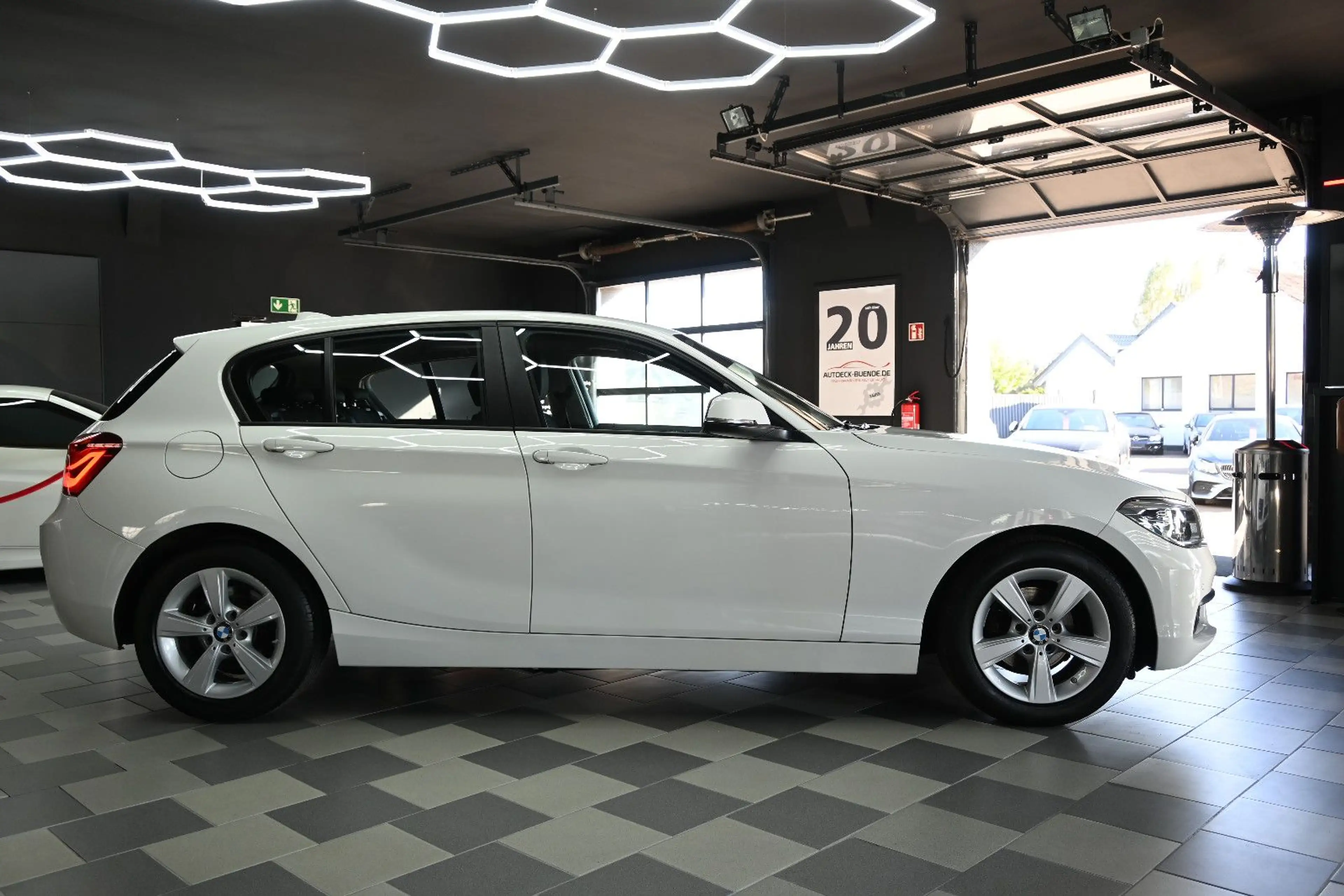 BMW 118 d Advantage Aut/LED/Navi/Sitz-Hz/Tempomat — photo 5