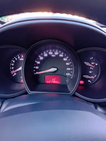 Kia Rio view 5