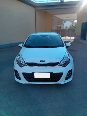 Kia Rio view 2
