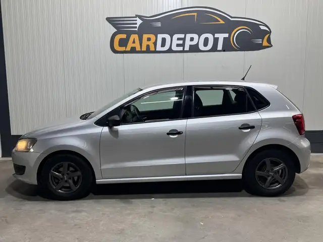 Volkswagen Polo view 8