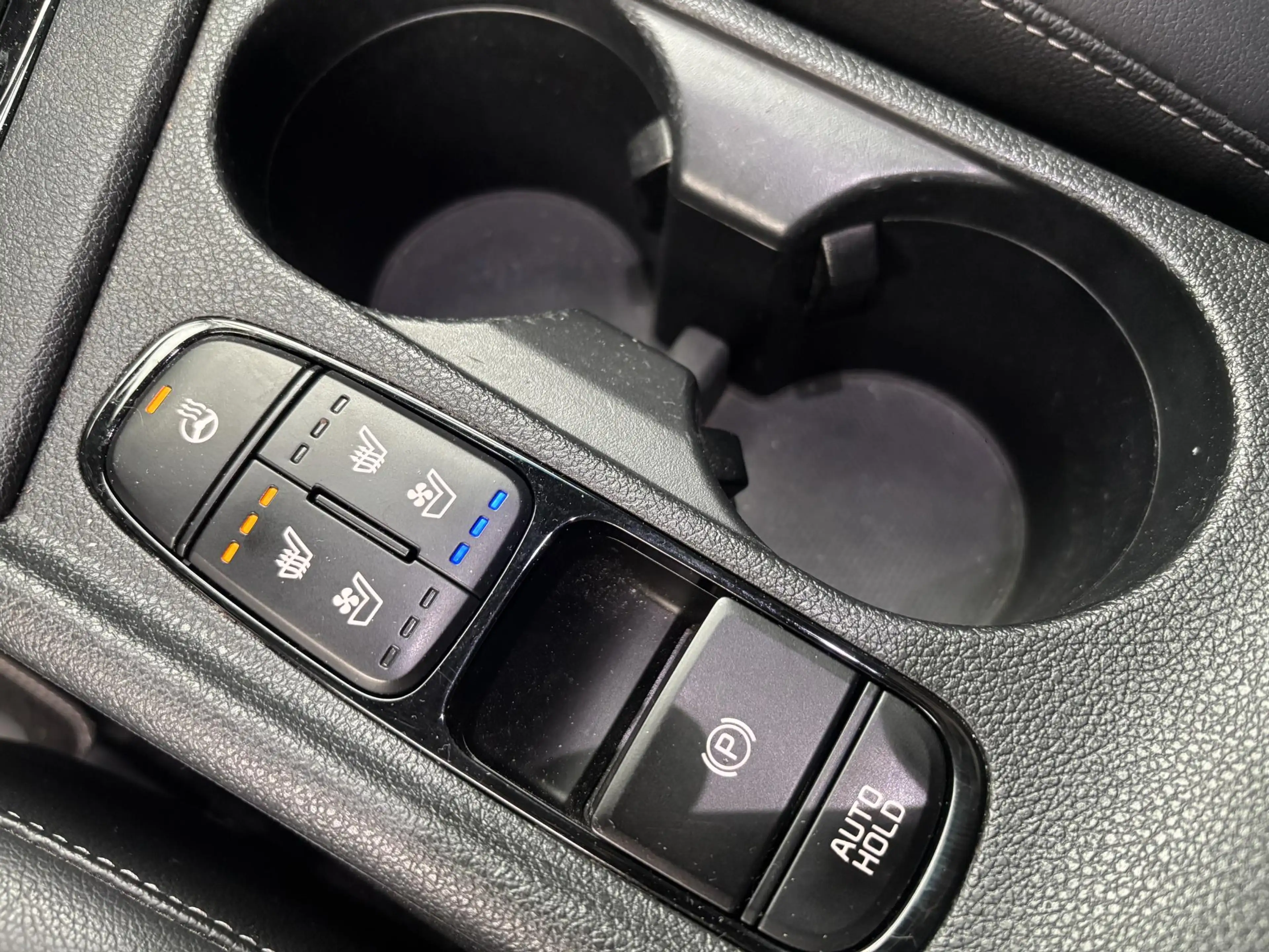 Kia Niro 1.6 GDi PHEV DynamicPlusLine — photo 12