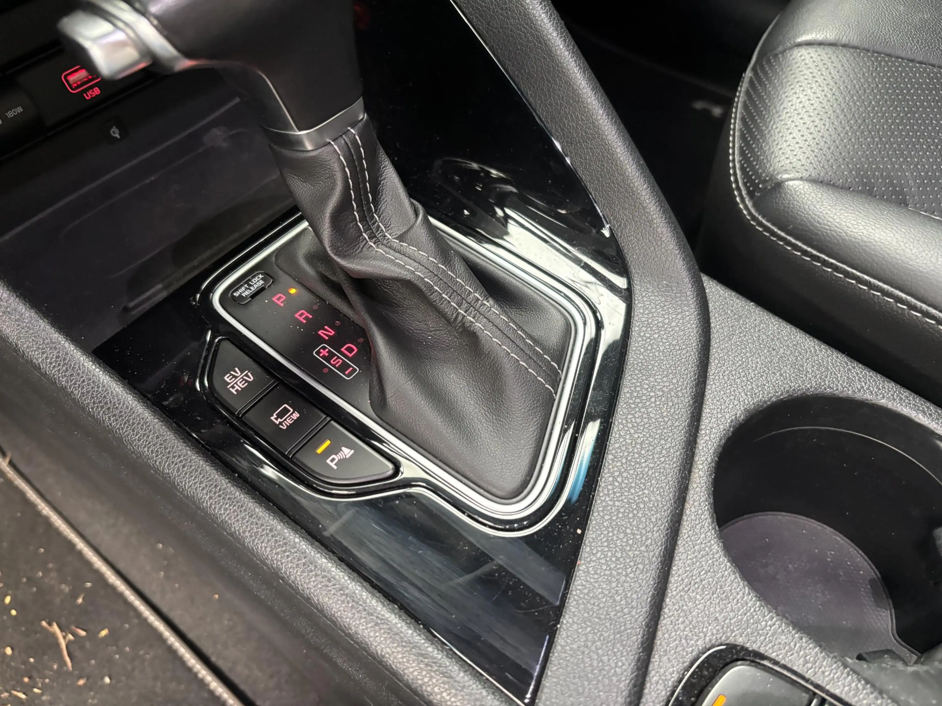 Kia Niro 1.6 GDi PHEV DynamicPlusLine — photo 11