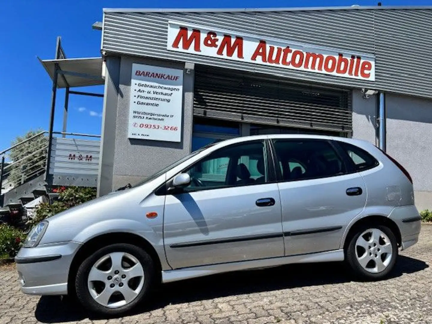 Nissan Almera Tino  1.6 i Visi*Klimaa+Automatik+Alu+Eu4 srebrna - 1