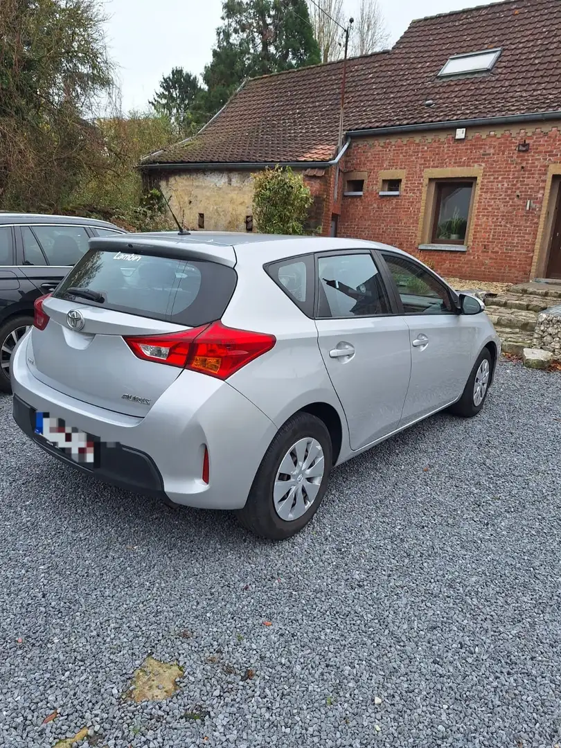 Toyota Auris 1.33i VVT-i Pure - 2