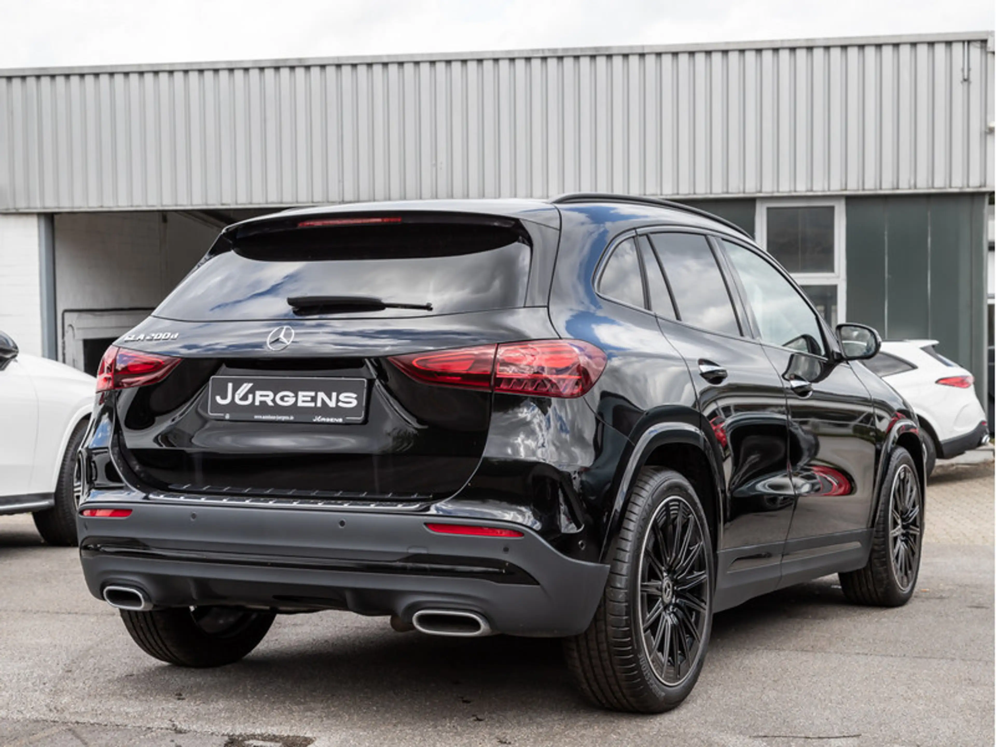 Mercedes-Benz GLA 200 d AMG-Sport/MLB/360/Pano/AHK/Night/Totw — photo 4