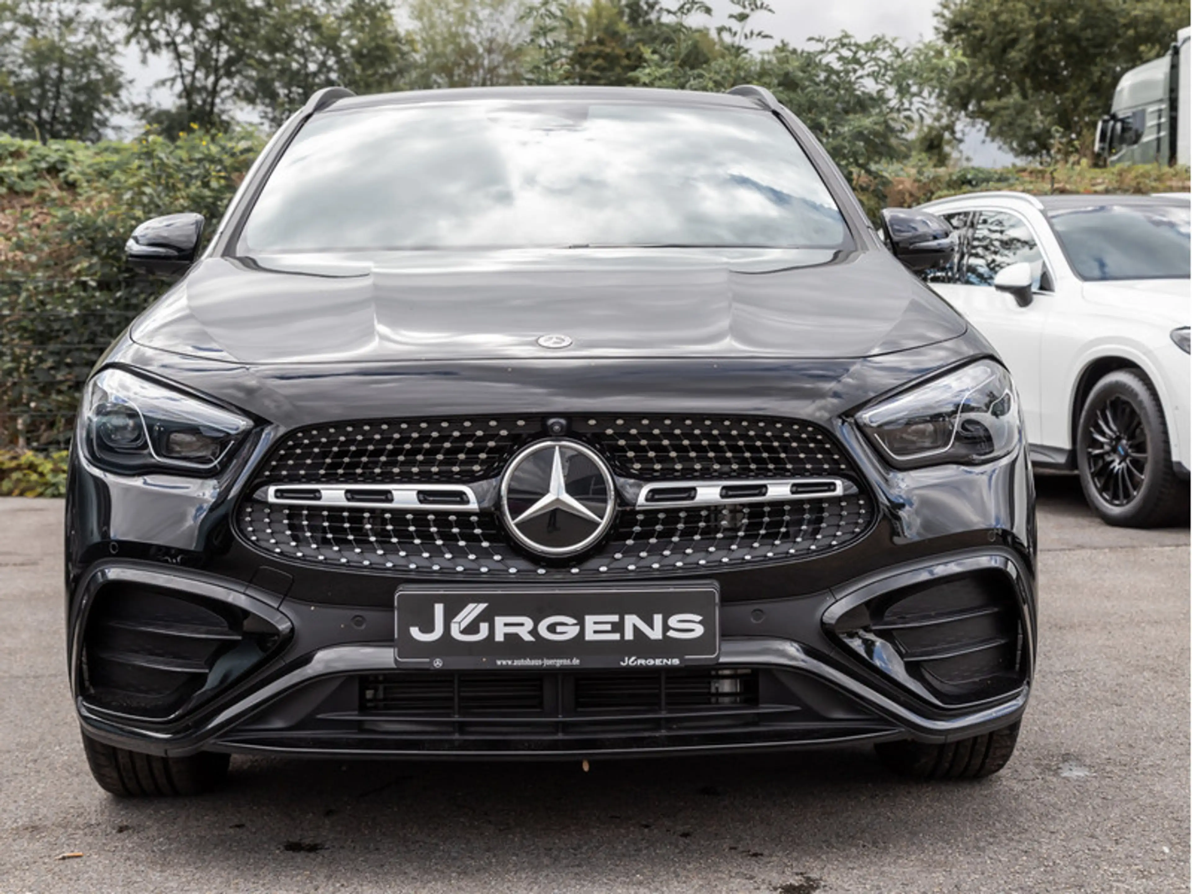 Mercedes-Benz GLA 200 d AMG-Sport/MLB/360/Pano/AHK/Night/Totw — photo 3