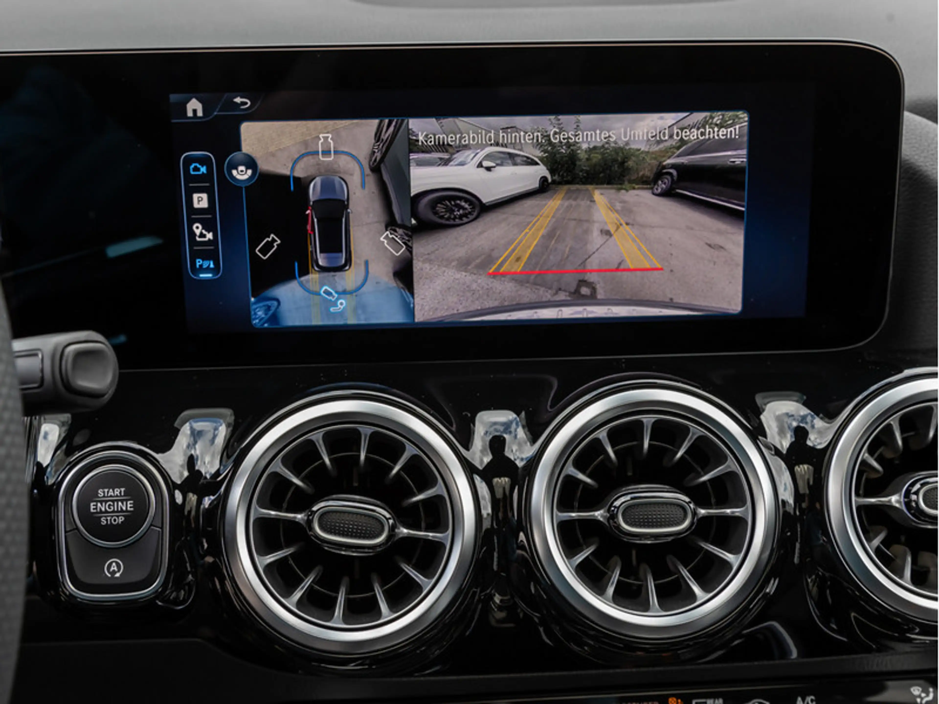 Mercedes-Benz GLA 200 d AMG-Sport/MLB/360/Pano/AHK/Night/Totw — photo 15