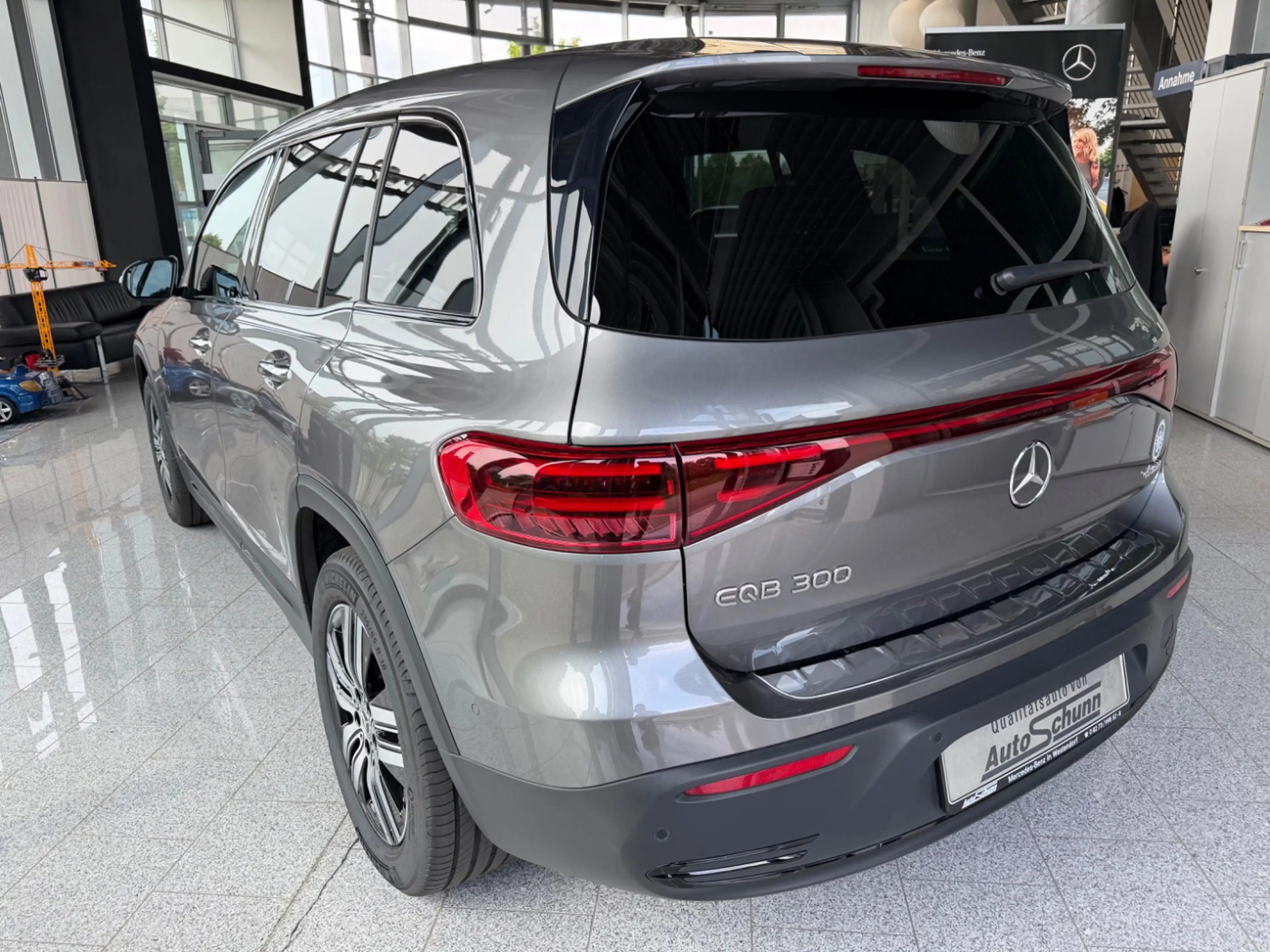 Mercedes-Benz EQB 300 4Matic 360°+Burmester+Distronic+Spur — photo 6