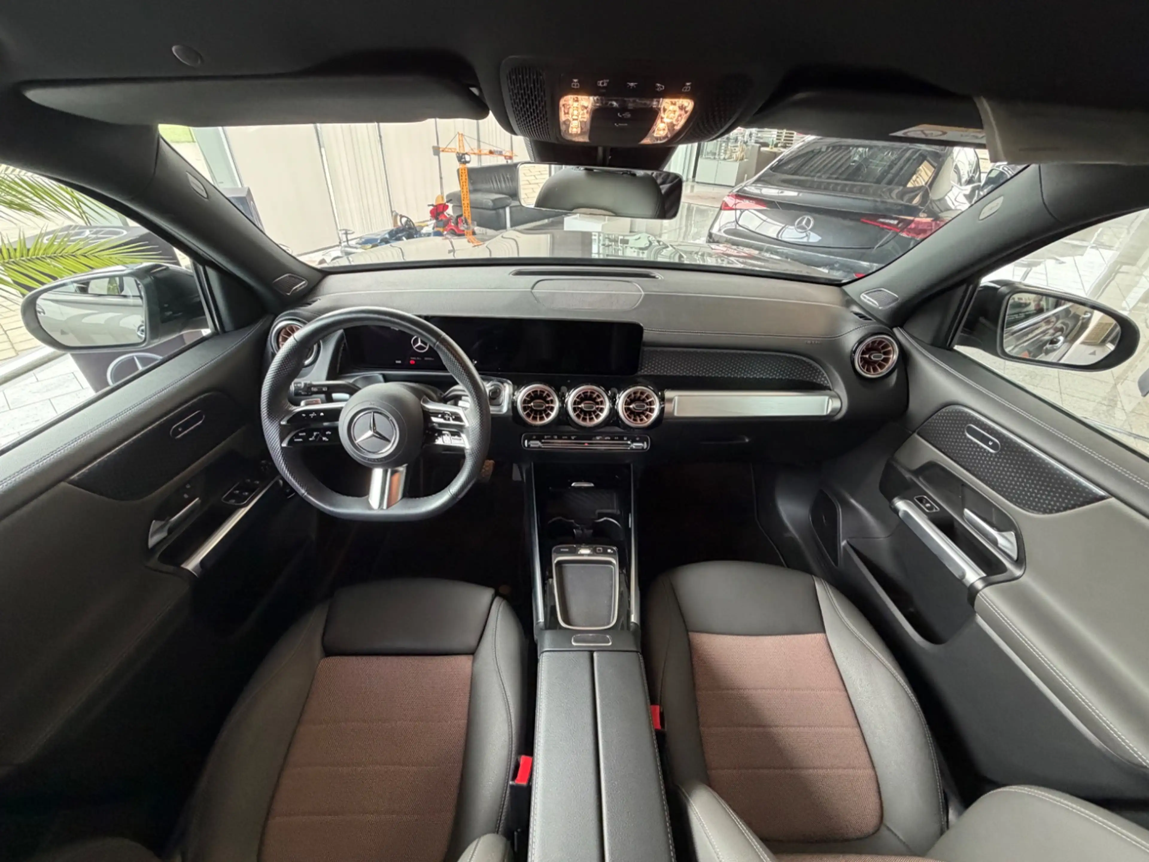 Mercedes-Benz EQB 300 4Matic 360°+Burmester+Distronic+Spur — photo 11