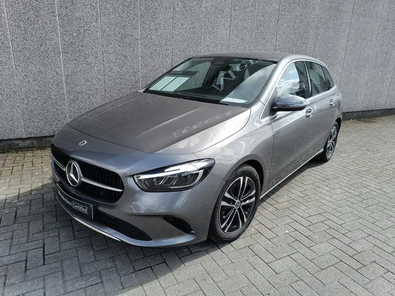 Mercedes-Benz B 200