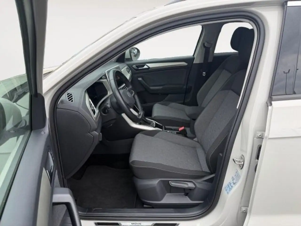 Volkswagen T-Roc 1.5 TSI DSG Move AHK,Kamera,LM17 9