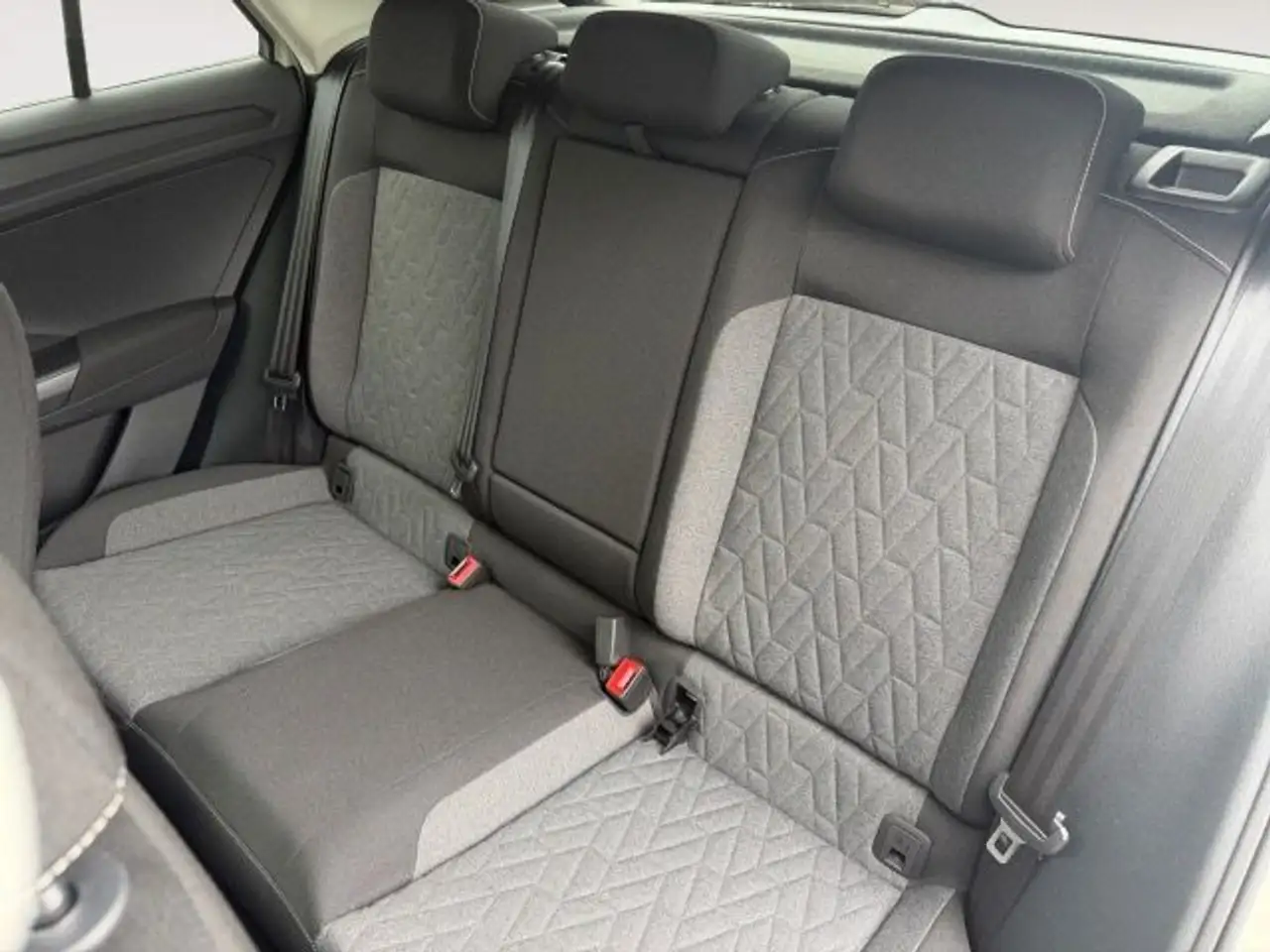 Volkswagen T-Roc 1.5 TSI DSG Move AHK,Kamera,LM17 13