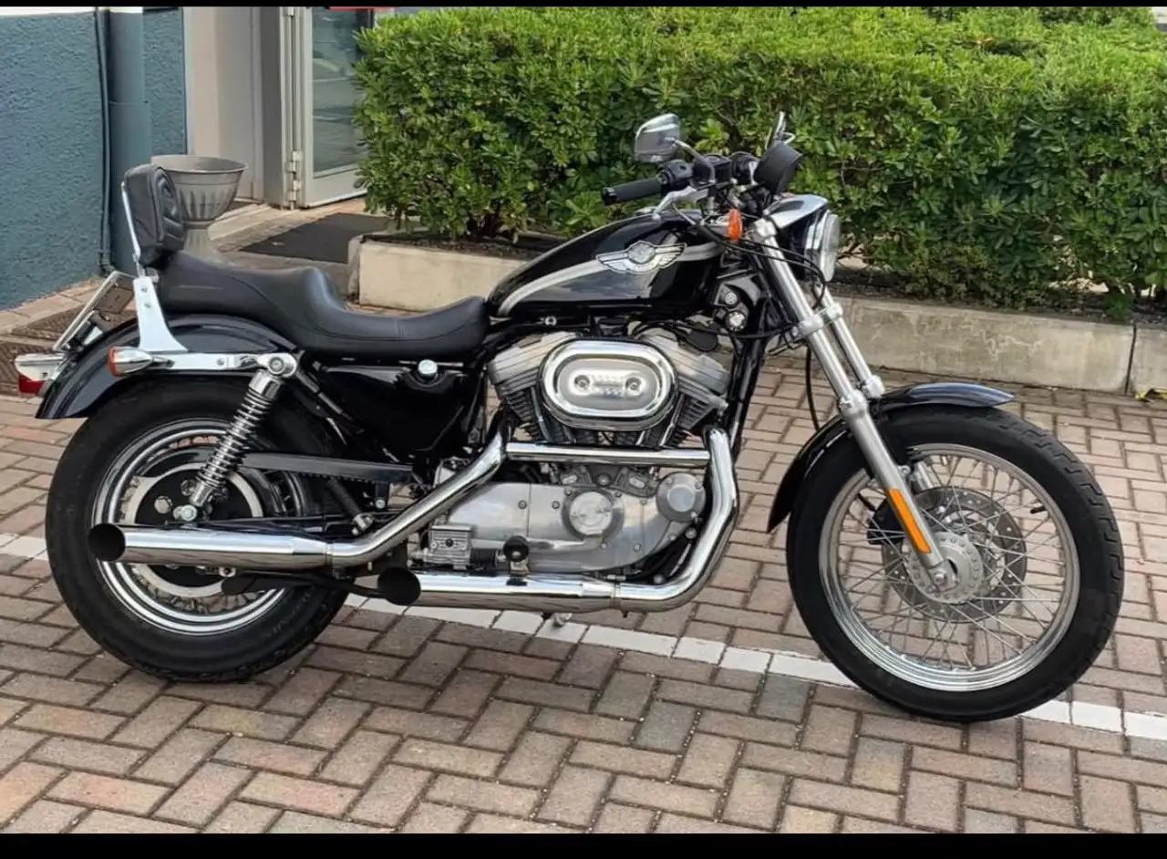 Harley-Davidson Sportster 883