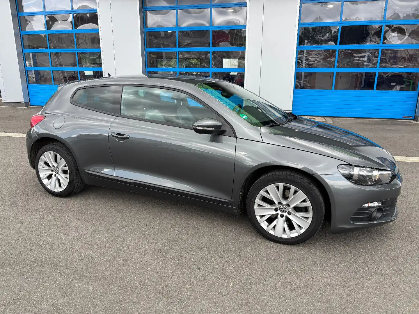 Volkswagen Scirocco 1.4 TSI 118 kW Life ABT BiXenon Nav 17" Gris - 1