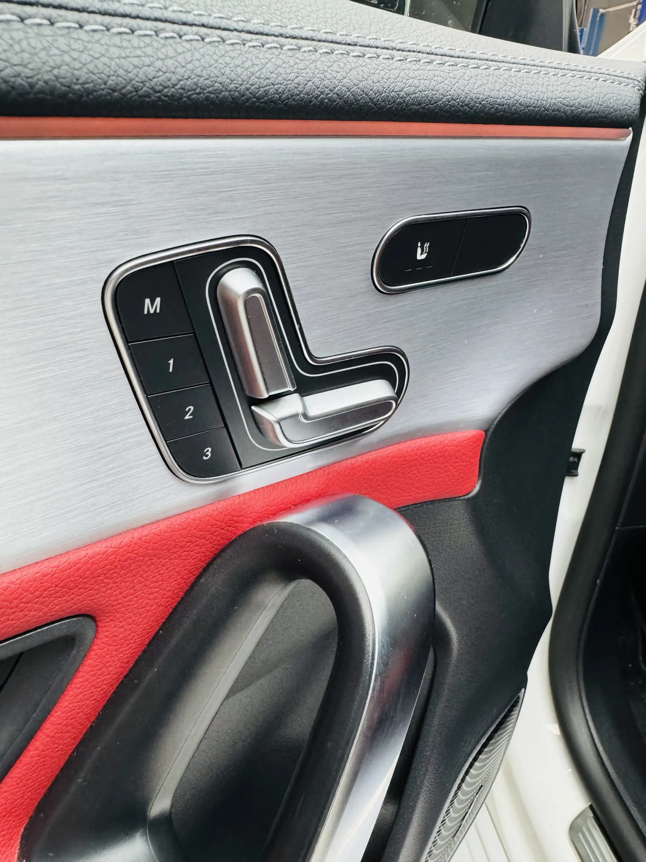 Mercedes-Benz CLA 35 AMG CLA 35 4-Matic — photo 15