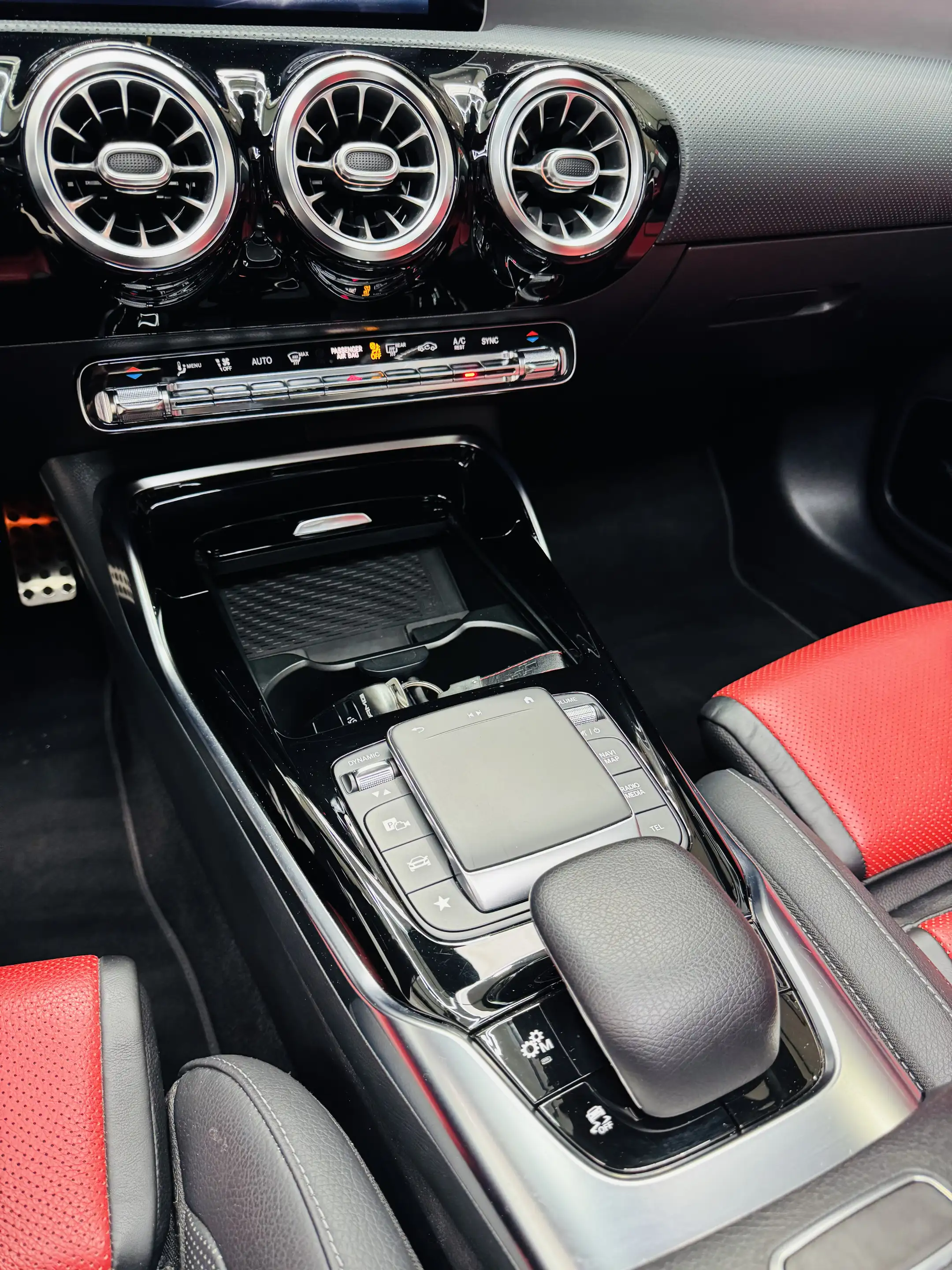 Mercedes-Benz CLA 35 AMG CLA 35 4-Matic — photo 12