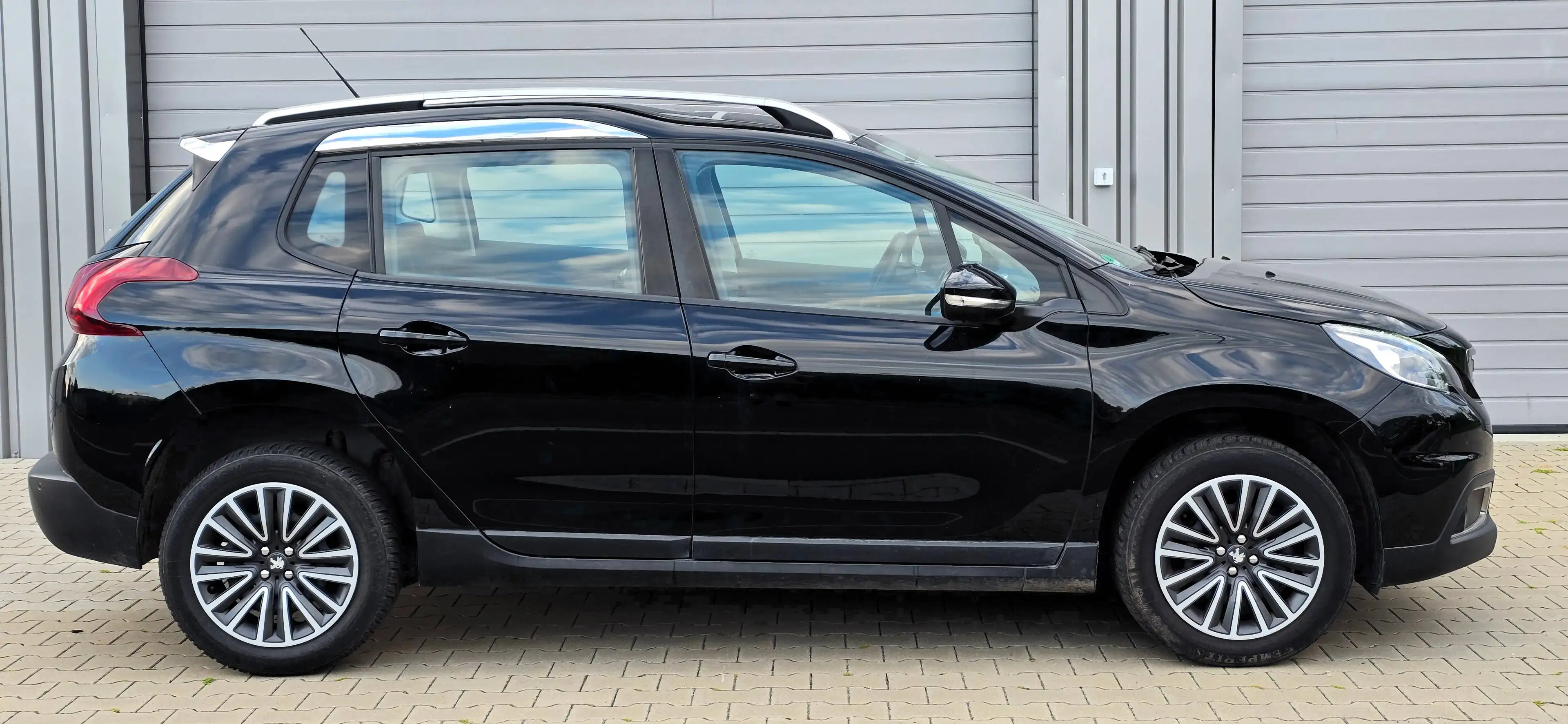 Peugeot 2008 2008 / Top Zustand / Scheckheftgepflegt — photo 5