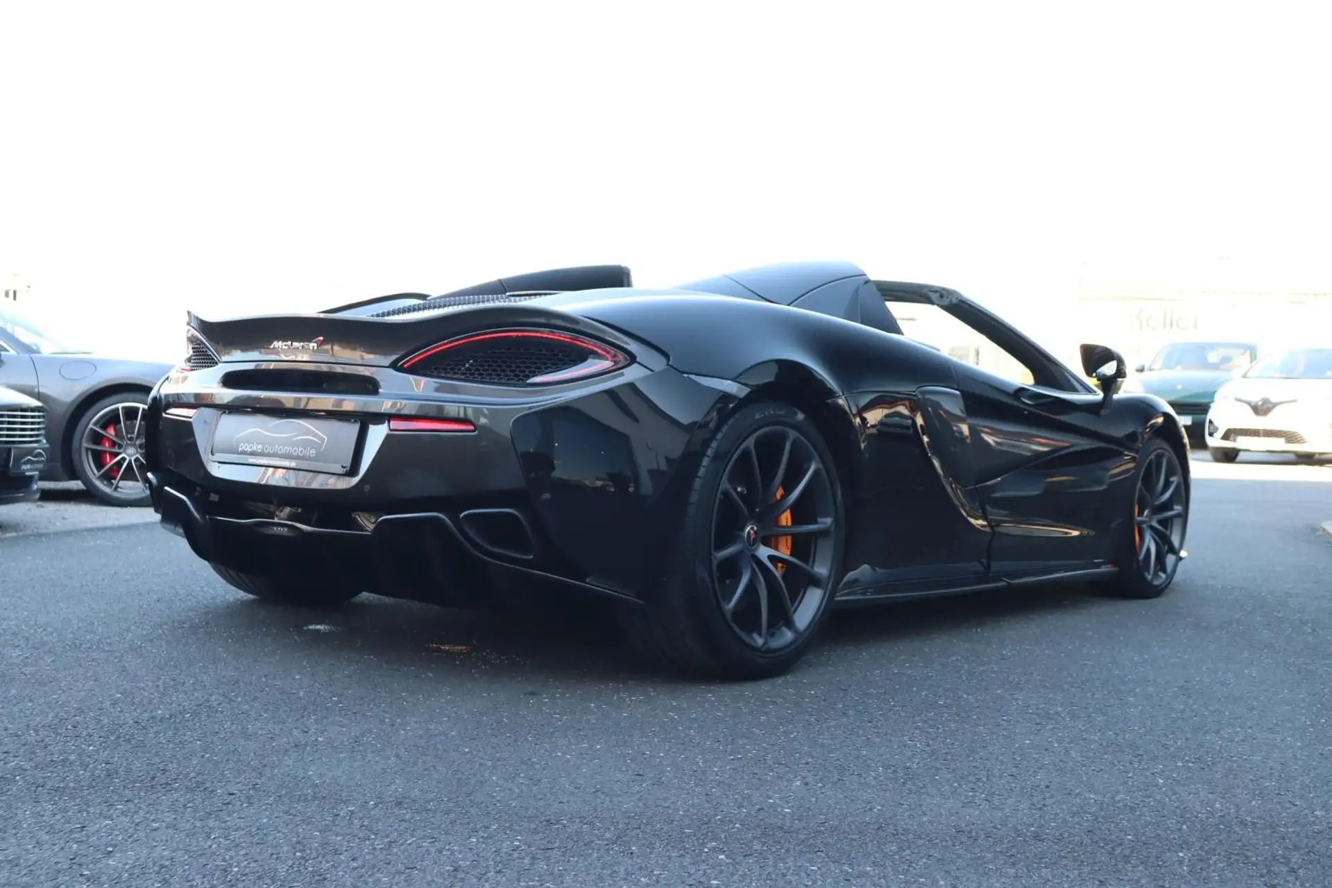 맥라렌 570S 570 Sport Spider 2019 검정 사진 6