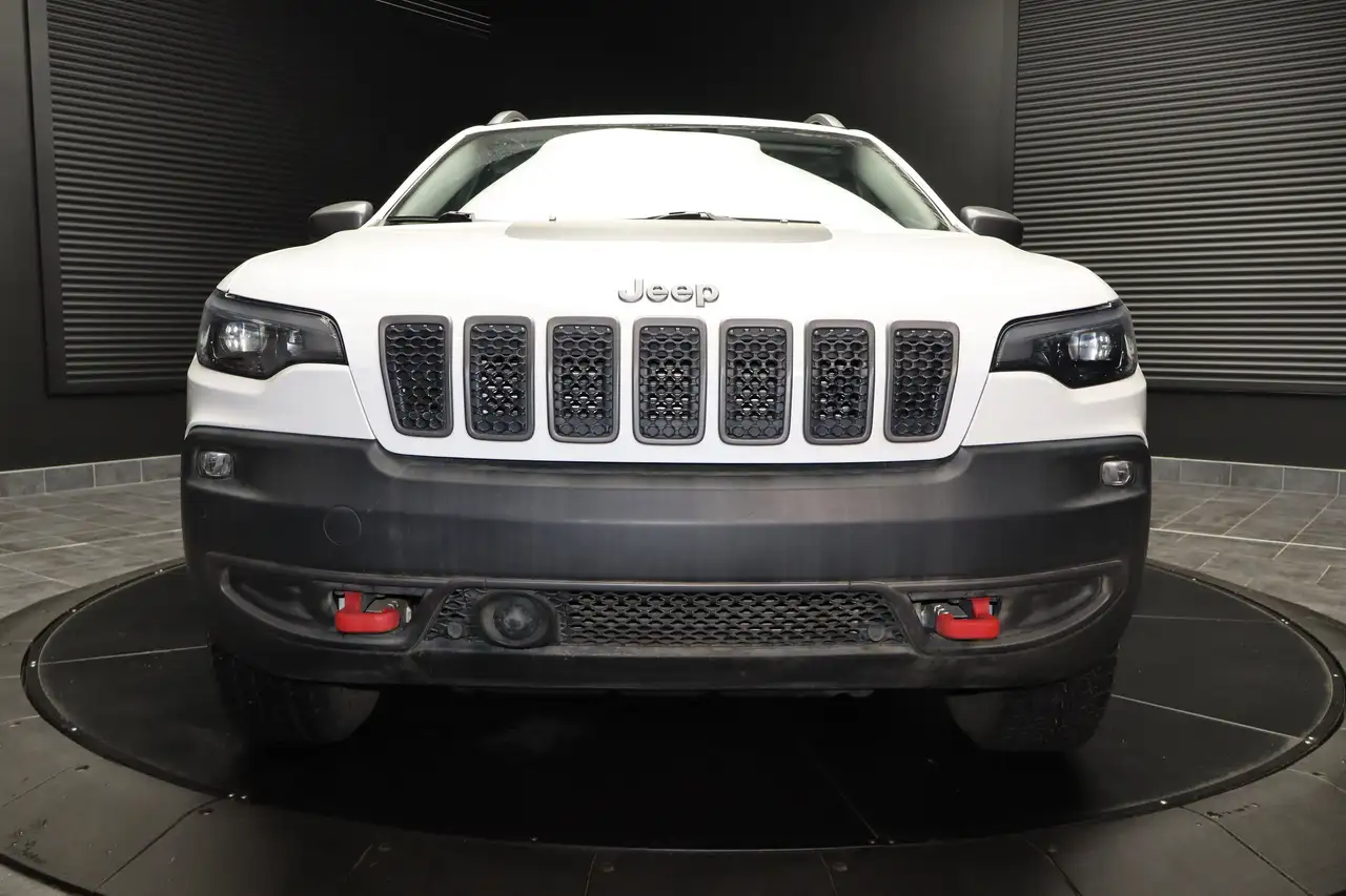 Jeep Cherokee снимка Jeep Cherokee