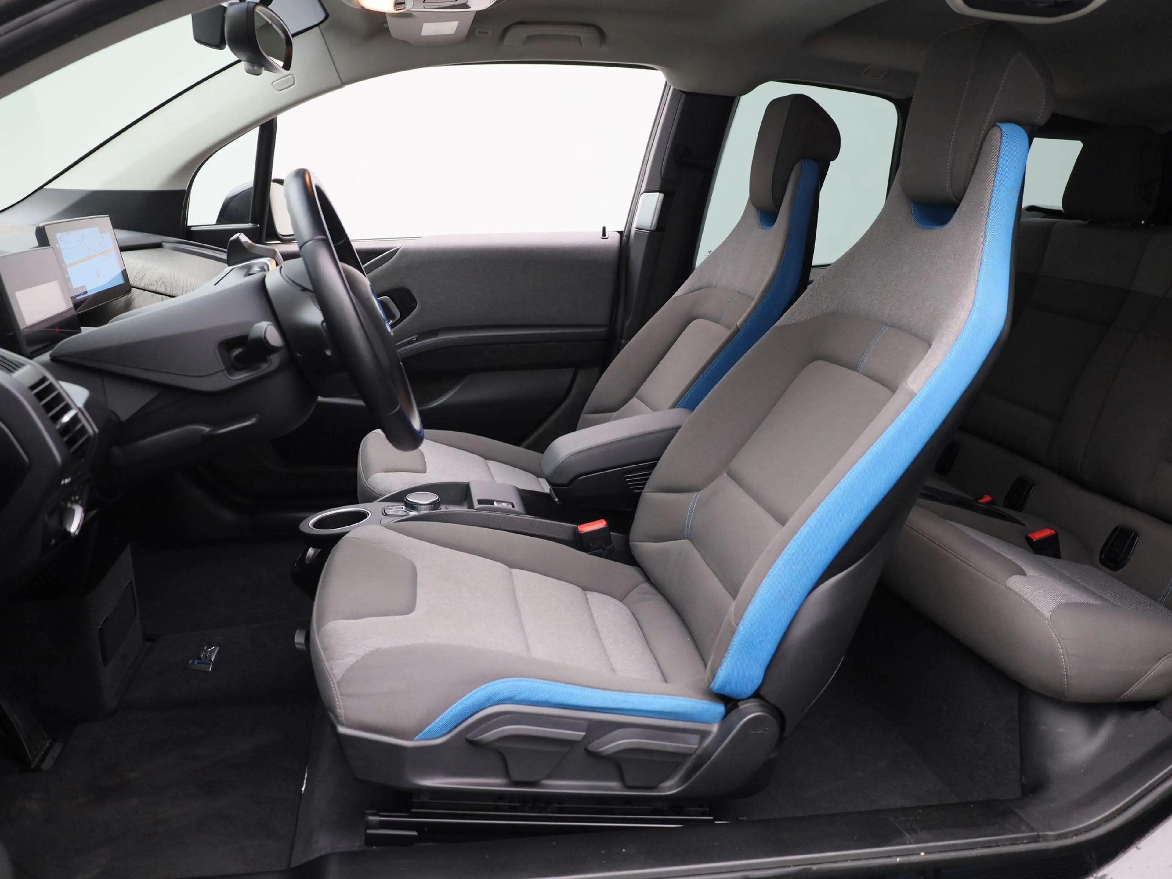 BMW i3 S 120Ah 42 kWh AUTOMAAT | NAVIGATIE | STOELVERWARM — photo 11