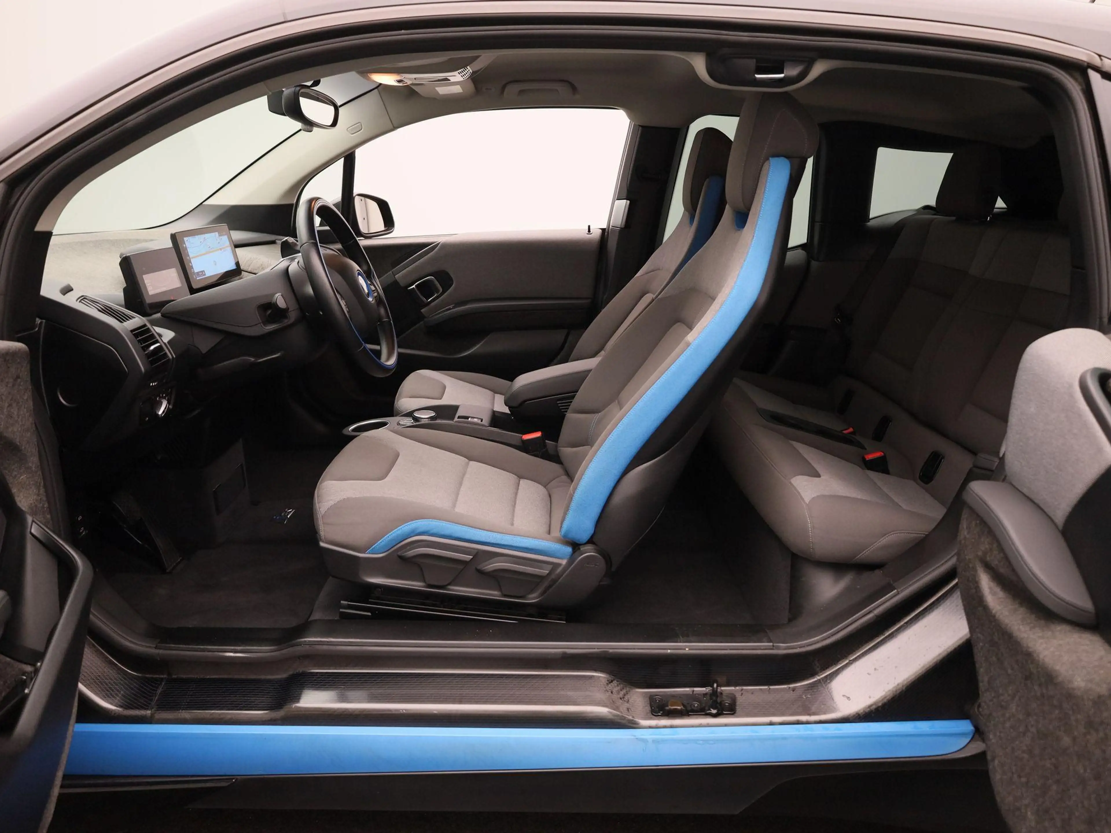 BMW i3 S 120Ah 42 kWh AUTOMAAT | NAVIGATIE | STOELVERWARM — photo 10