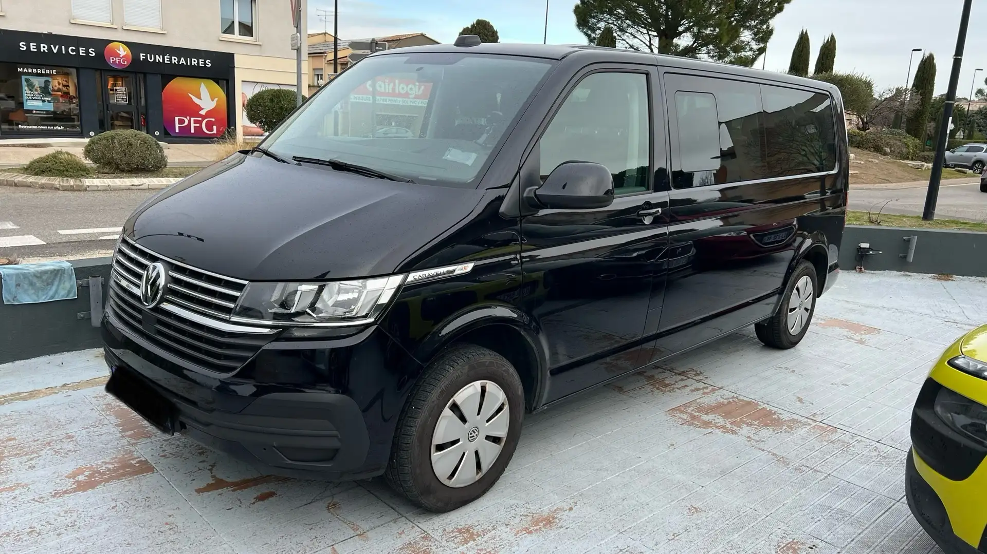 Volkswagen T6 Caravelle 6.1 2.0 TDI 150 BMT Longue DSG7 Confortline Black - 1