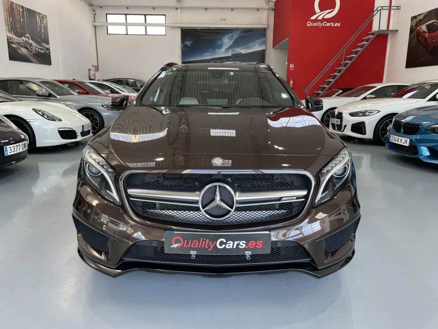 Mercedes-Benz GLA 45 AMG 4Matic 381 Aut. Marrón - 2