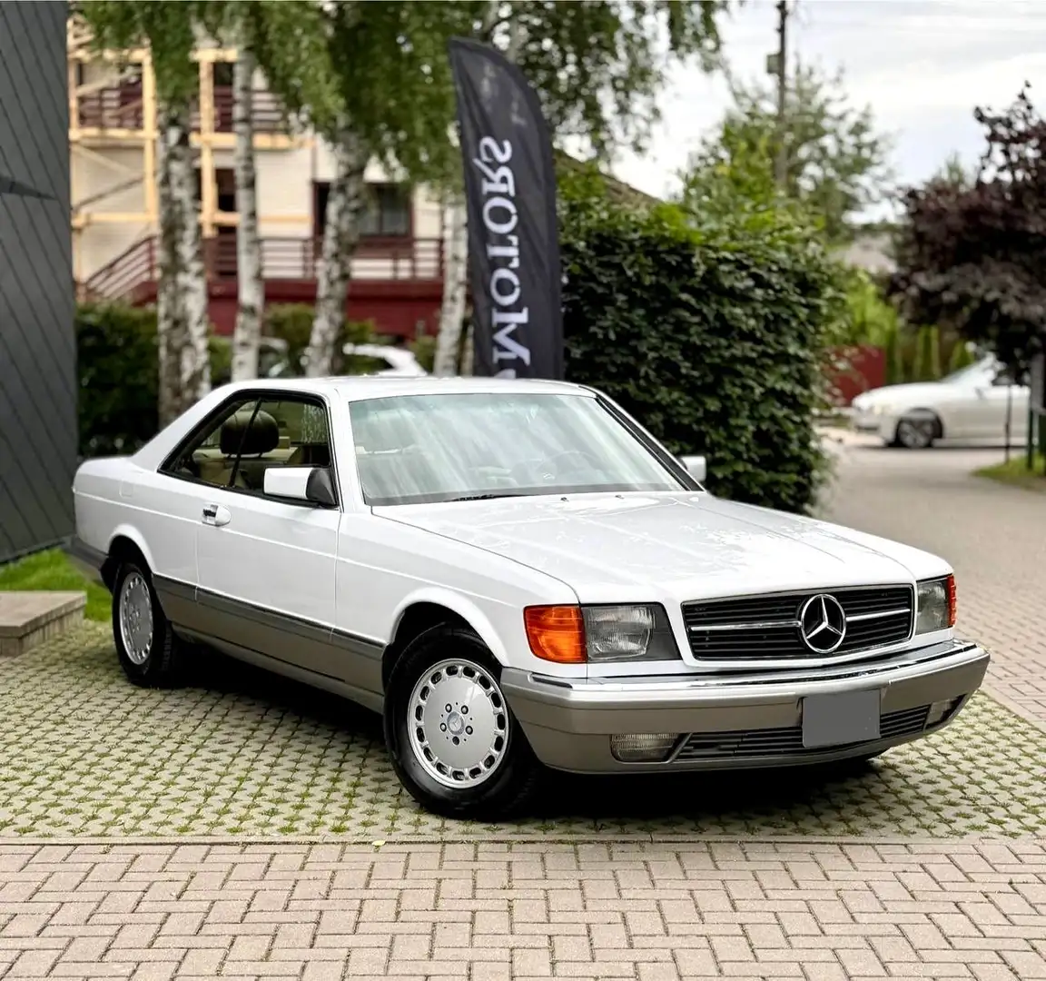 Mercedes-Benz 560 SEC Coupe W126 C126 Weiß - 1