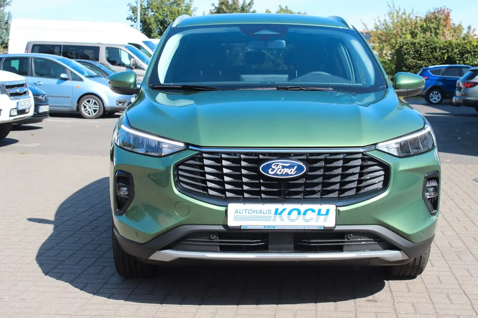 Ford Kuga Titanium+AUTOMATIK+RFK+ALLWETTER+AHK Grün - 2